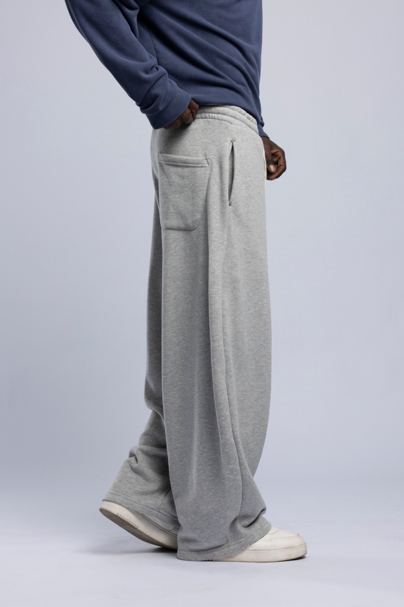 Wholesale Men's Gray Sweat Pants 1503FW27-MRT-6725