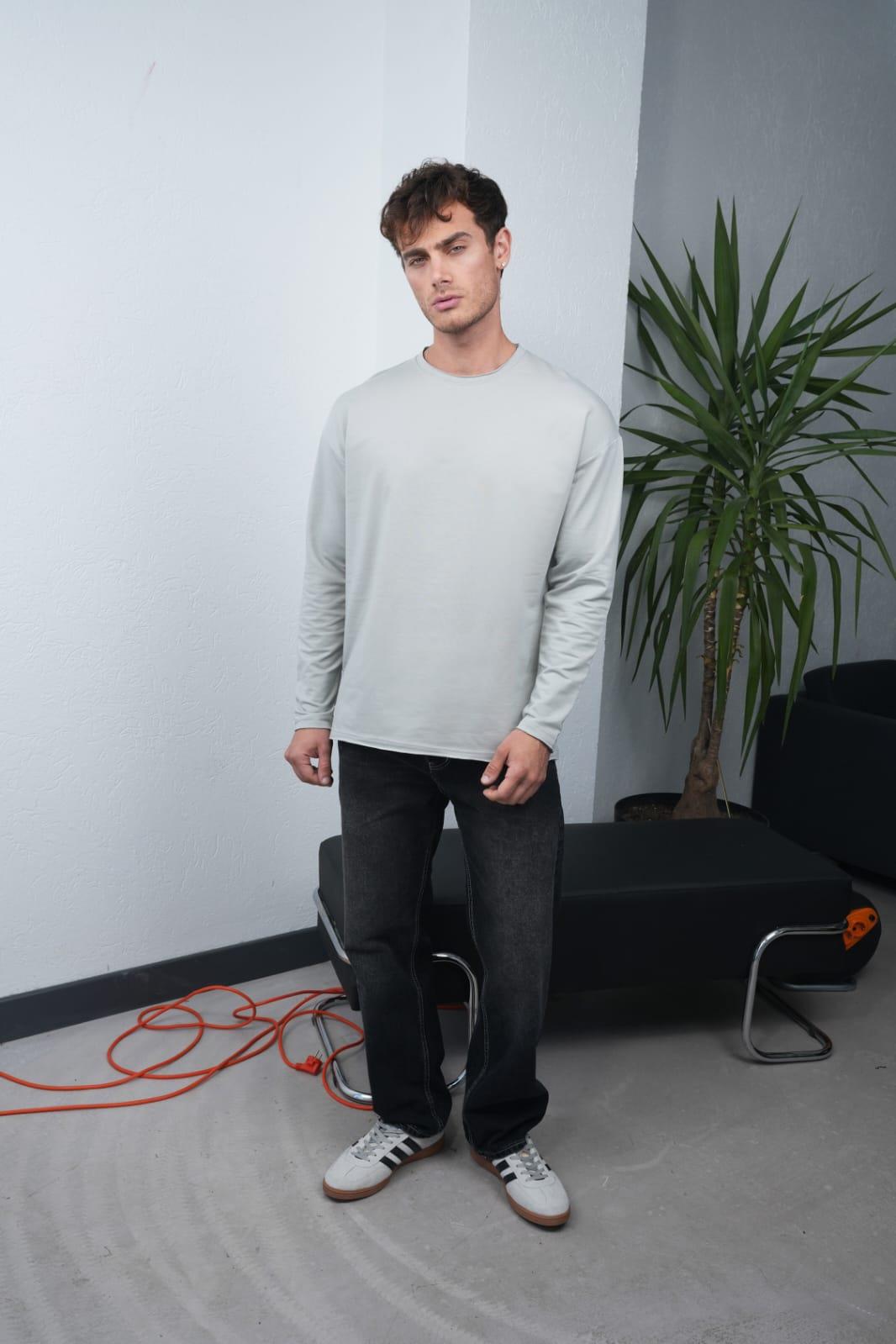 Wholesale Men's Gray Sweatshirt 1601FW26-0595