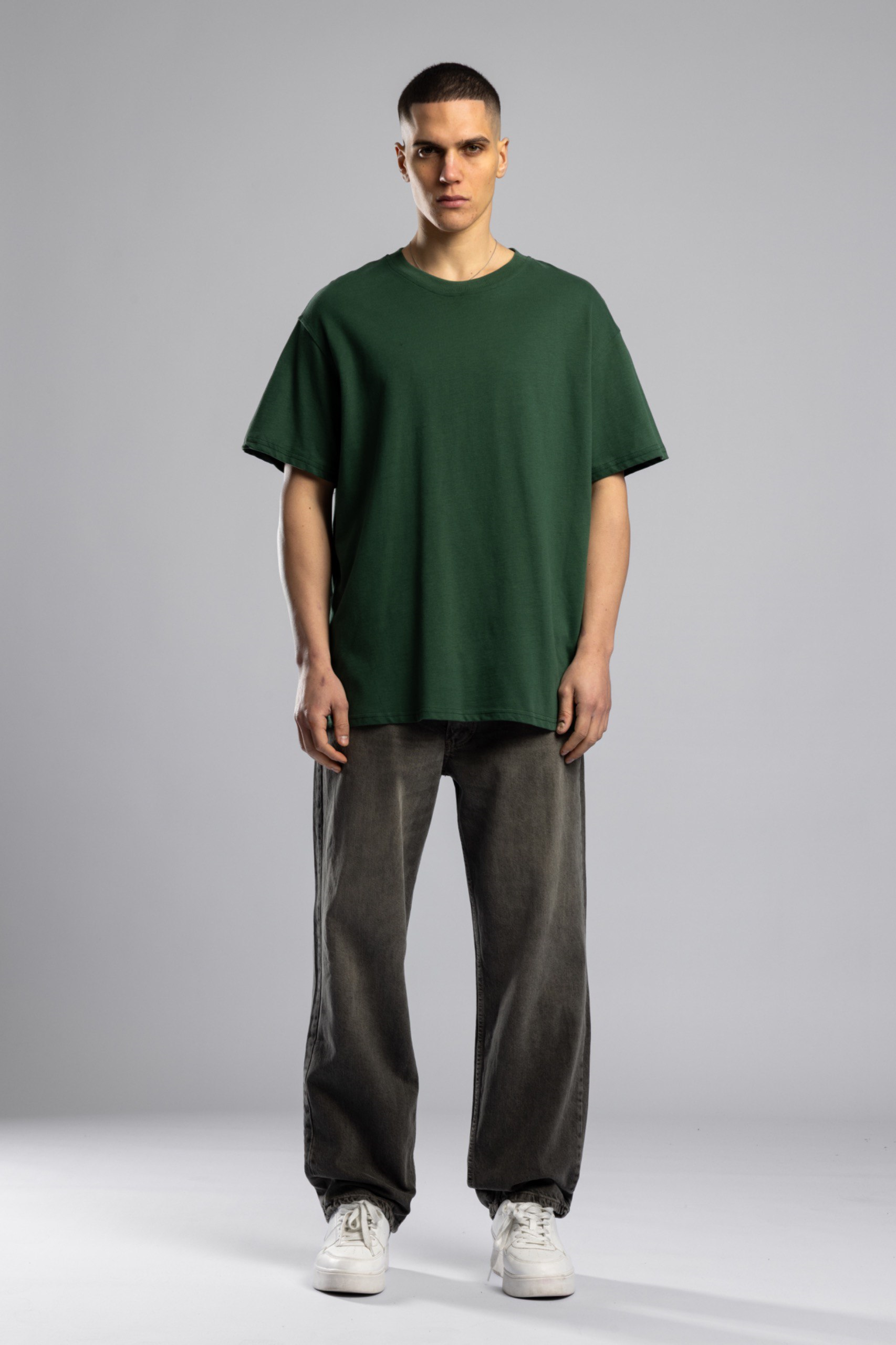 Wholesale Men's Green Basic T-shirt 1503W26-26CY-007