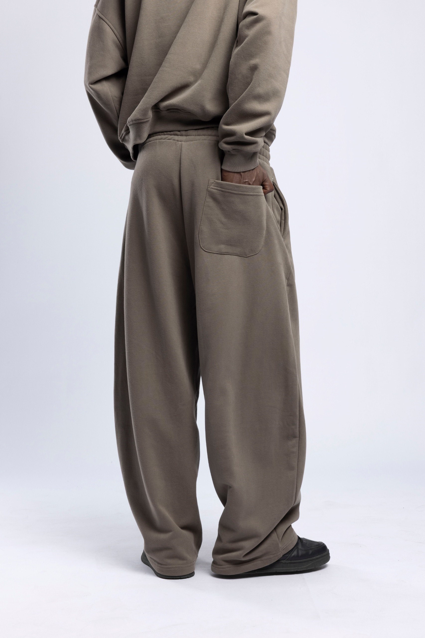 Wholesale Men's Mink Sweat Pants 1503FW27-MRT-6725