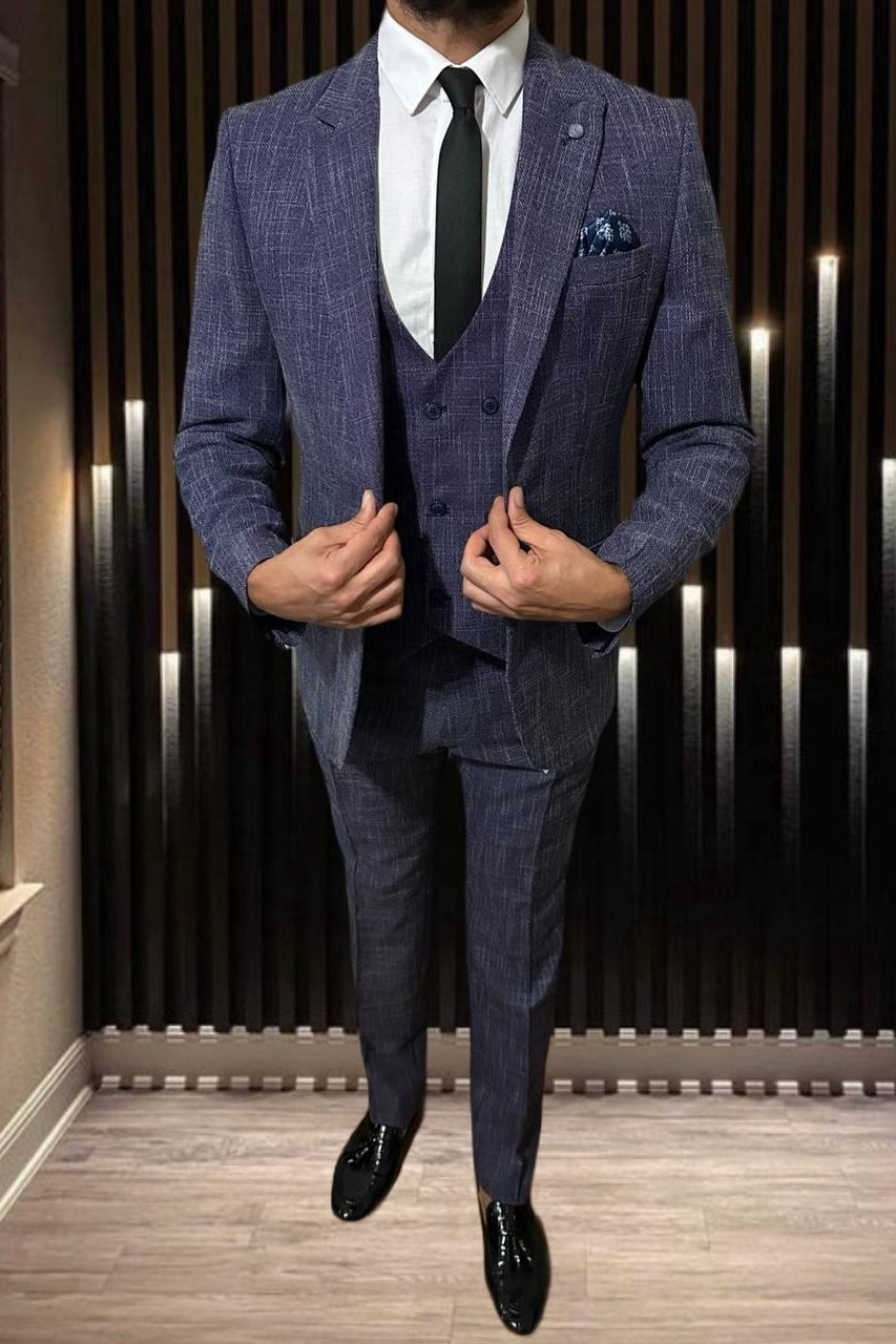 Wholesale Men's Navy Three-Piece Suit 1701W26-089