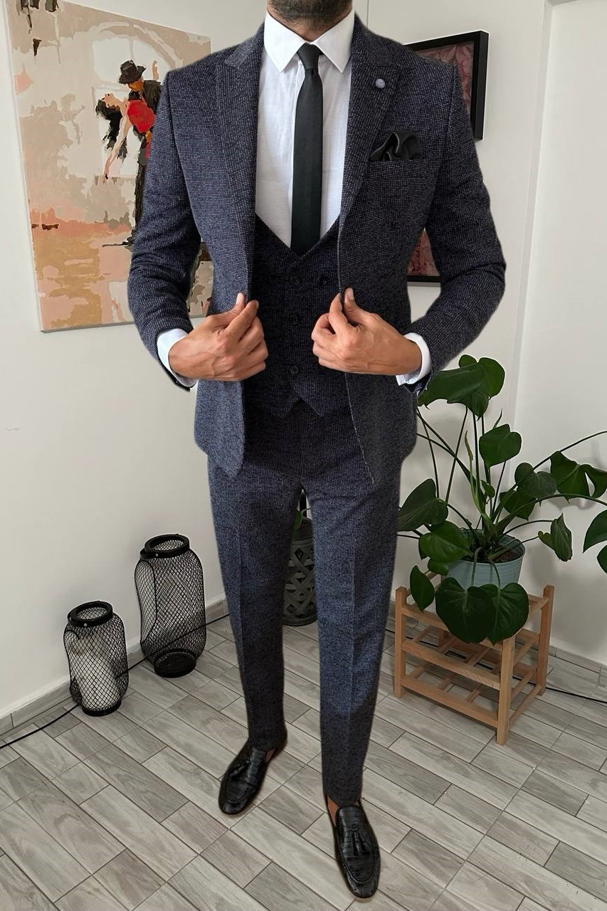 Wholesale Men's Navy Three-Piece Suit 1701W26-077