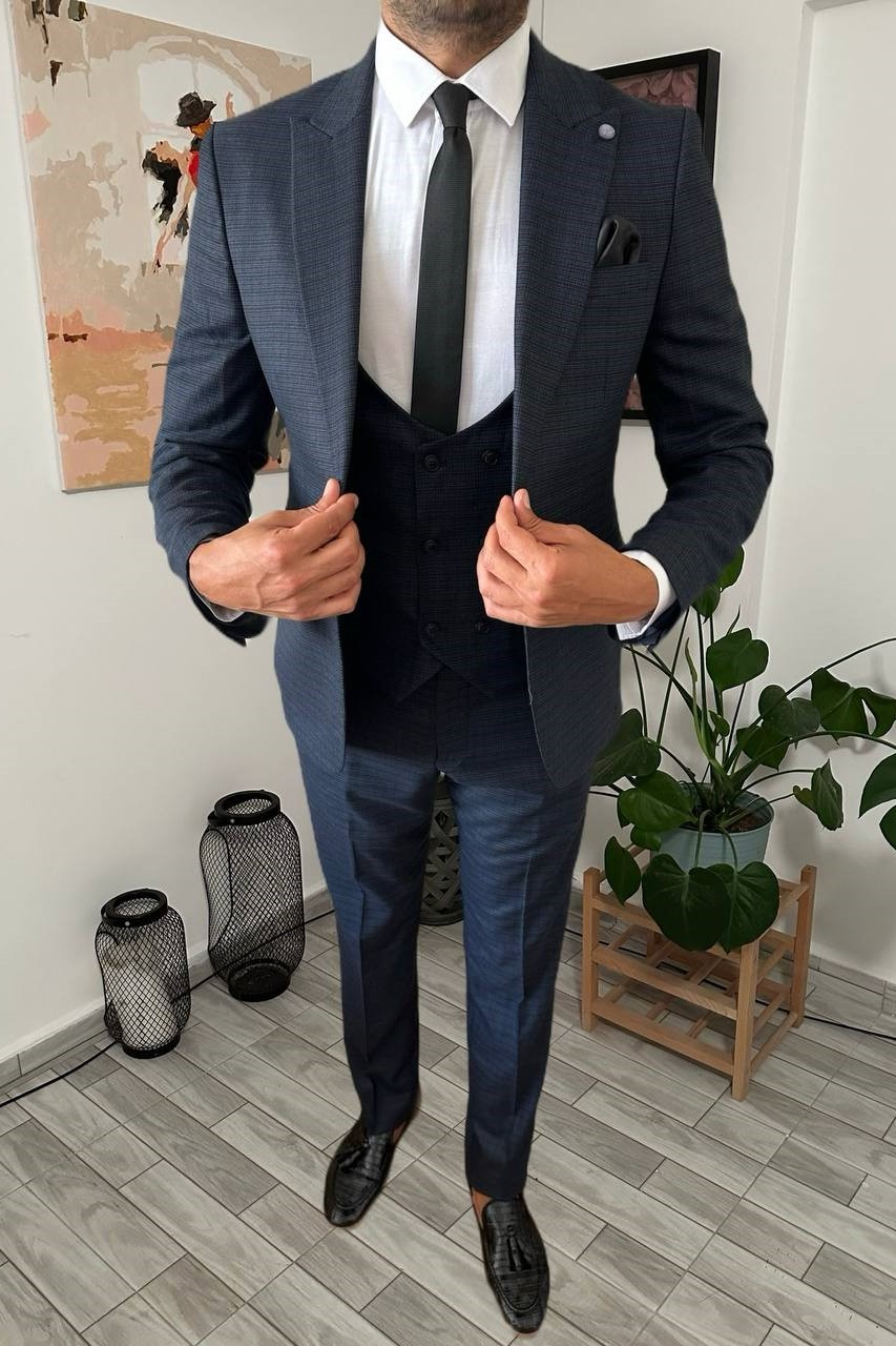 Wholesale Men's Navy Three-Piece Suit 1701W26-086