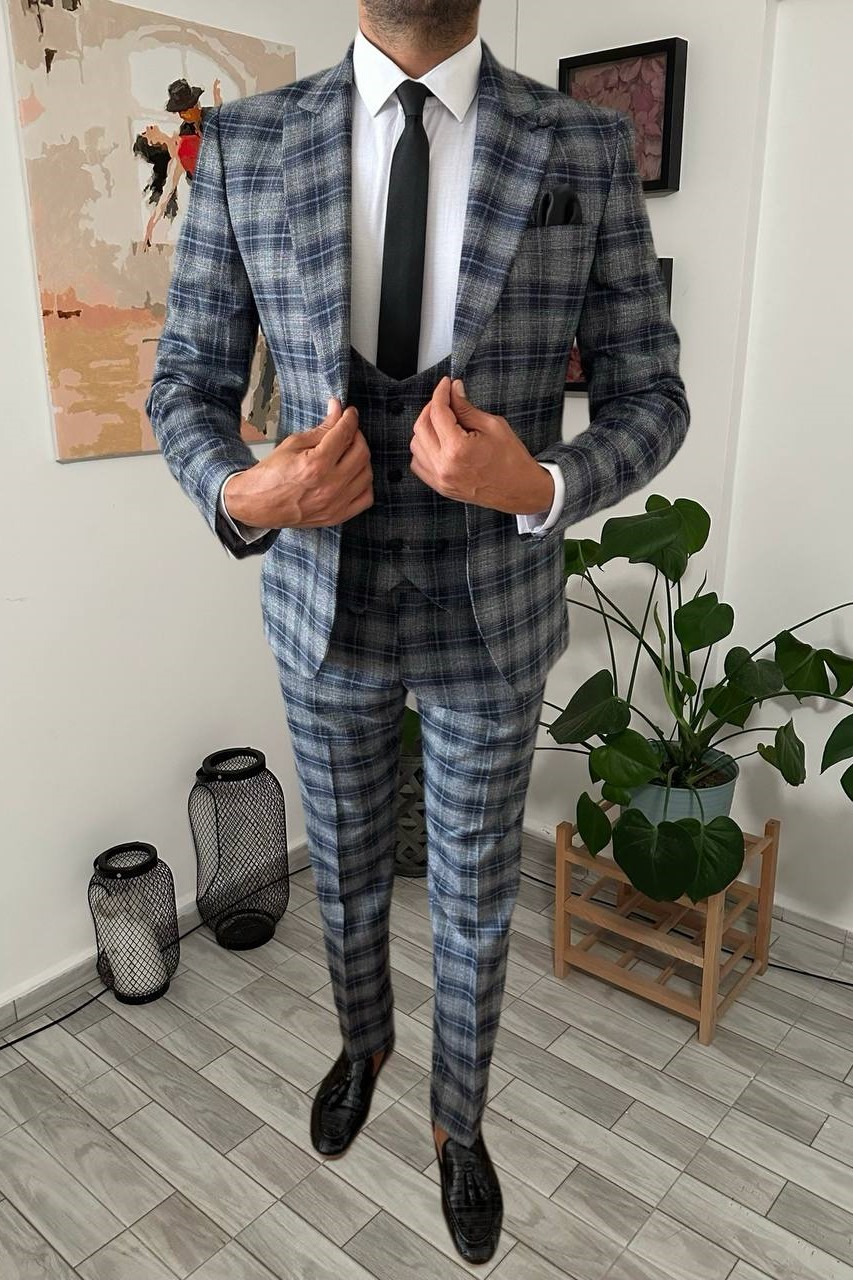 Wholesale Men's Navy Three-Piece Suit 1701W26-083