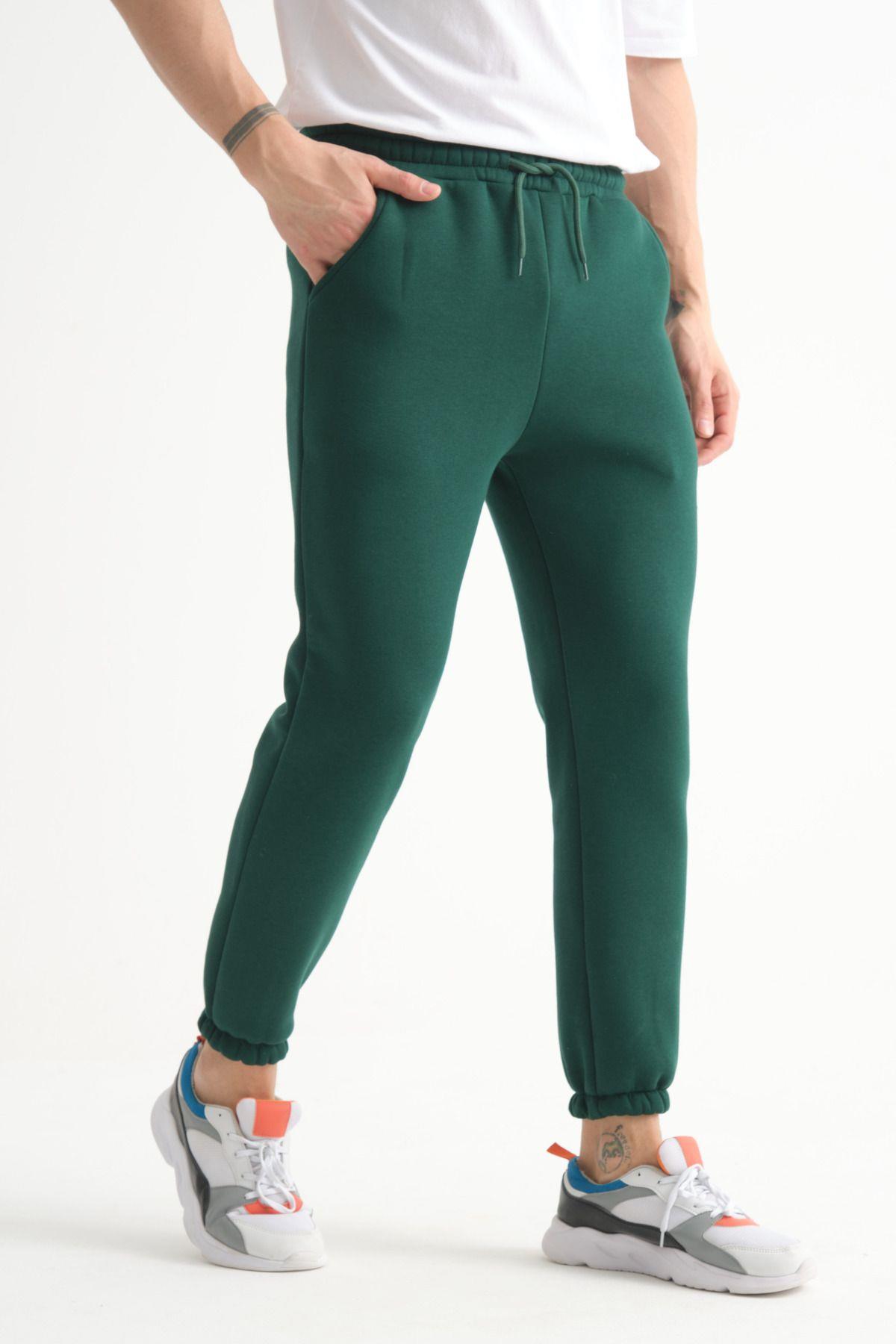 Wholesale Men's Regular Fit Soft Fabric Elastic Waist and Cuff Sweatpants  