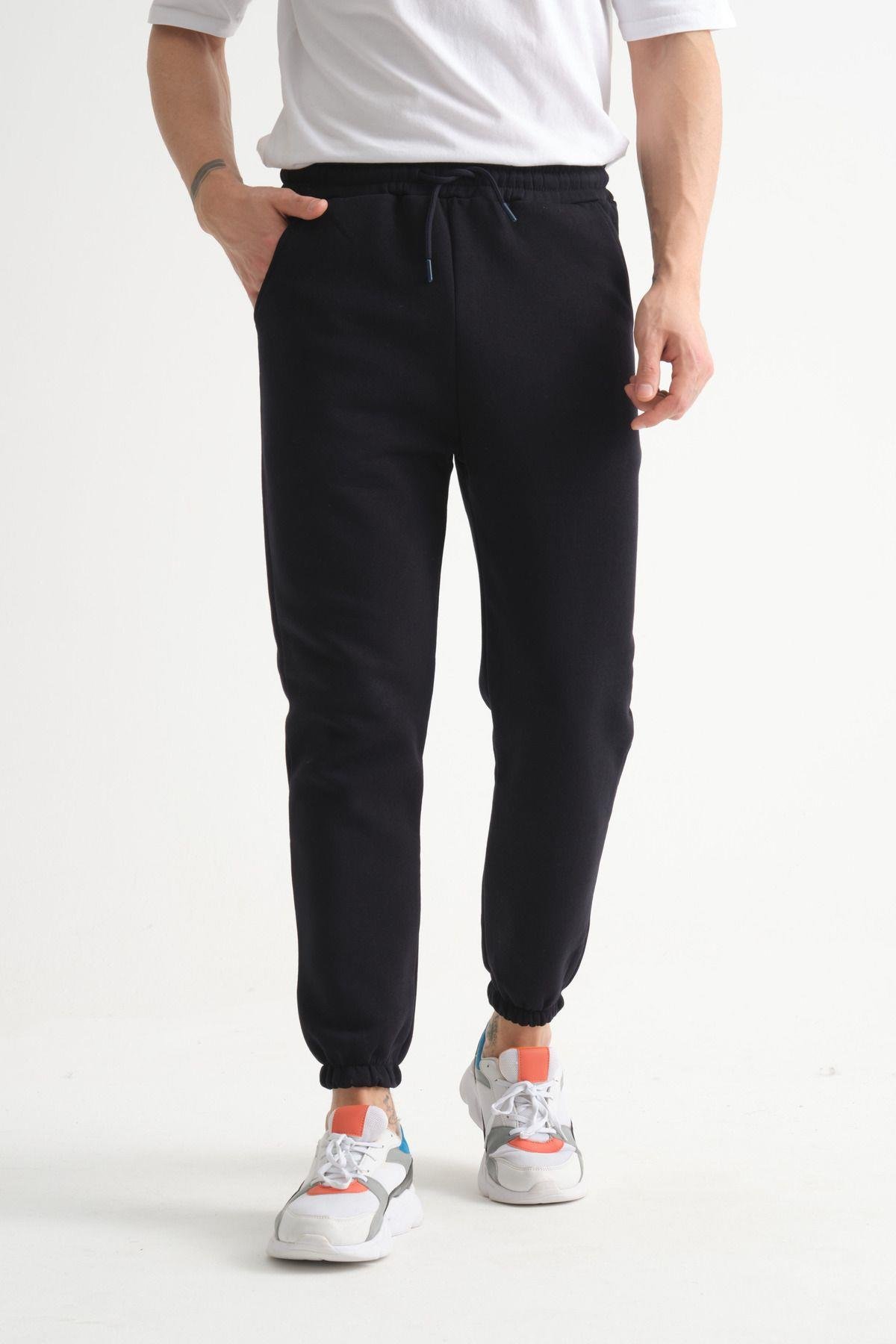 Wholesale Men's Regular Fit Soft Fabric Elastic Waist and Cuff Sweatpants  