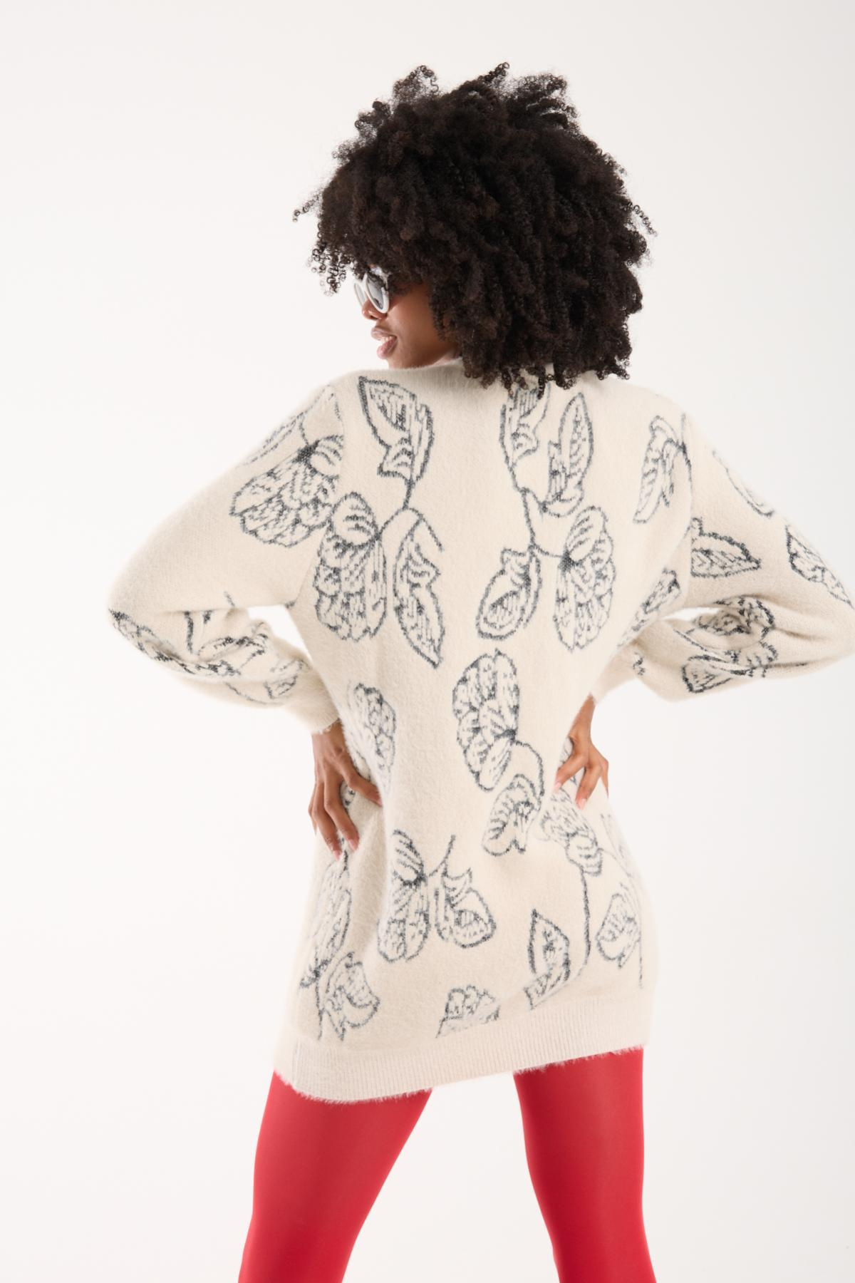 Wholesale Women Ecru Crew-Neck Knit Blouse with Leaf Pattern 738874