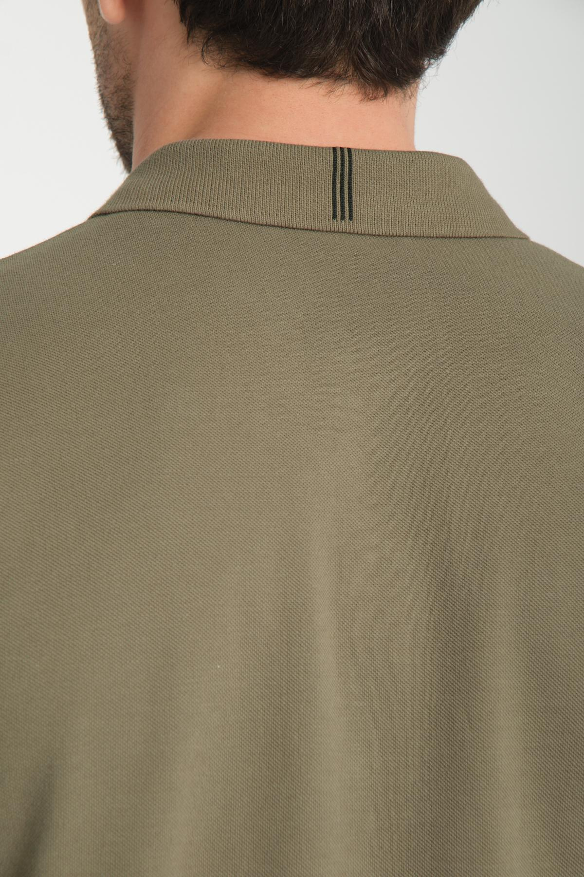 Wholesale Women Khaki  T-shirt 736179