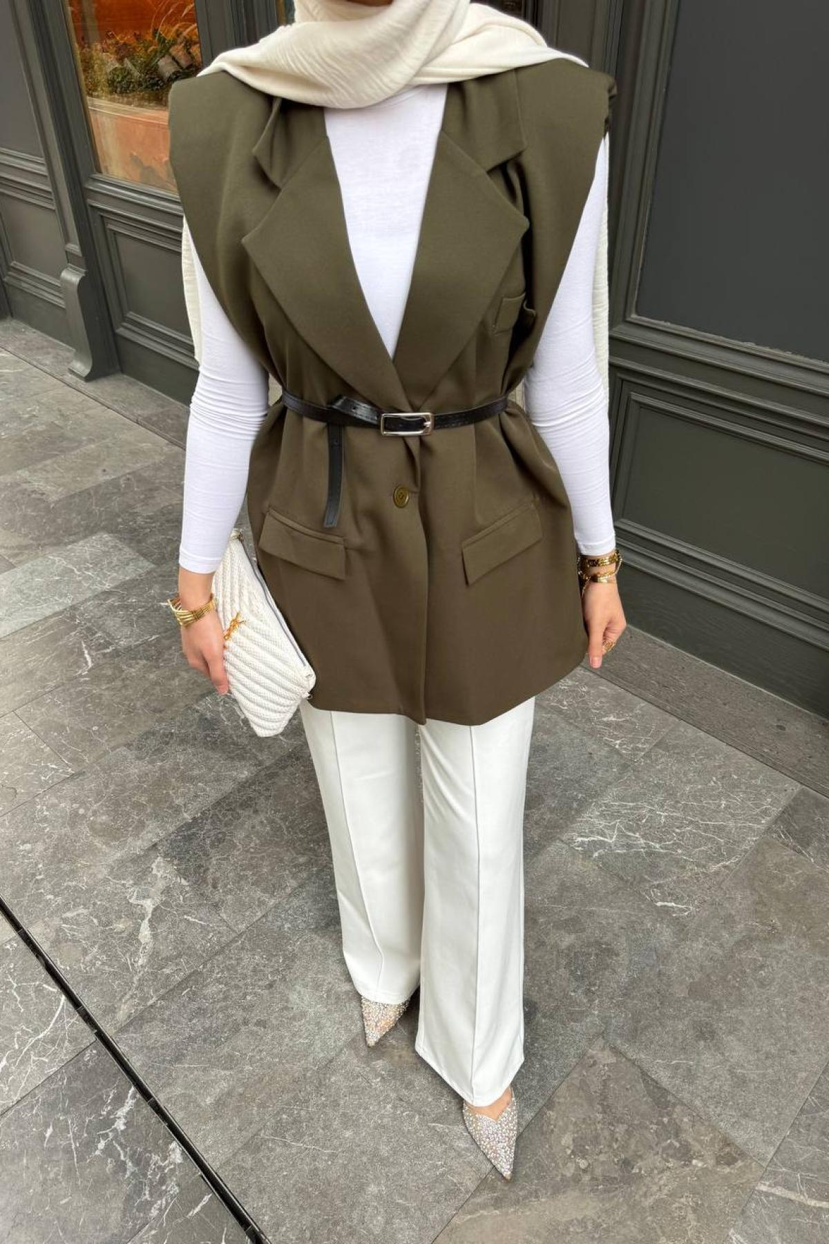 Wholesale Women Khaki Vest 730919