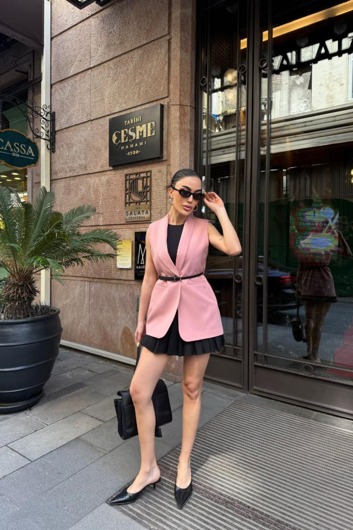 Wholesale Women Powder Vest 737318