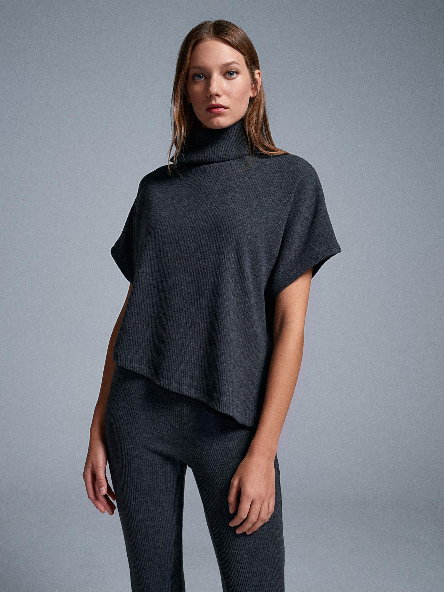 Wholesale Women's Anthracite Asymmetrical Cut Turtleneck Sweater 0431W26-32239