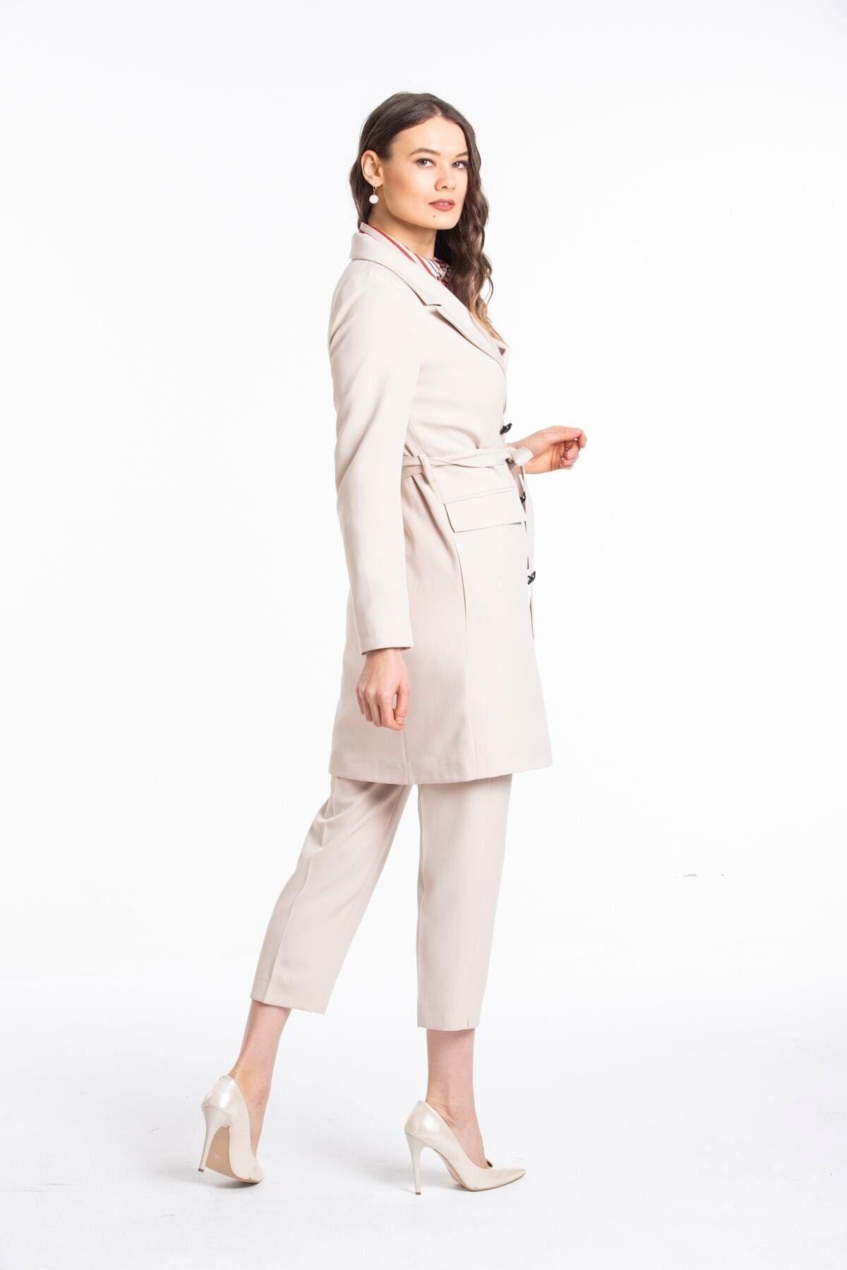 Wholesale Women's Beige Black Double-Breasted Long Jacket
