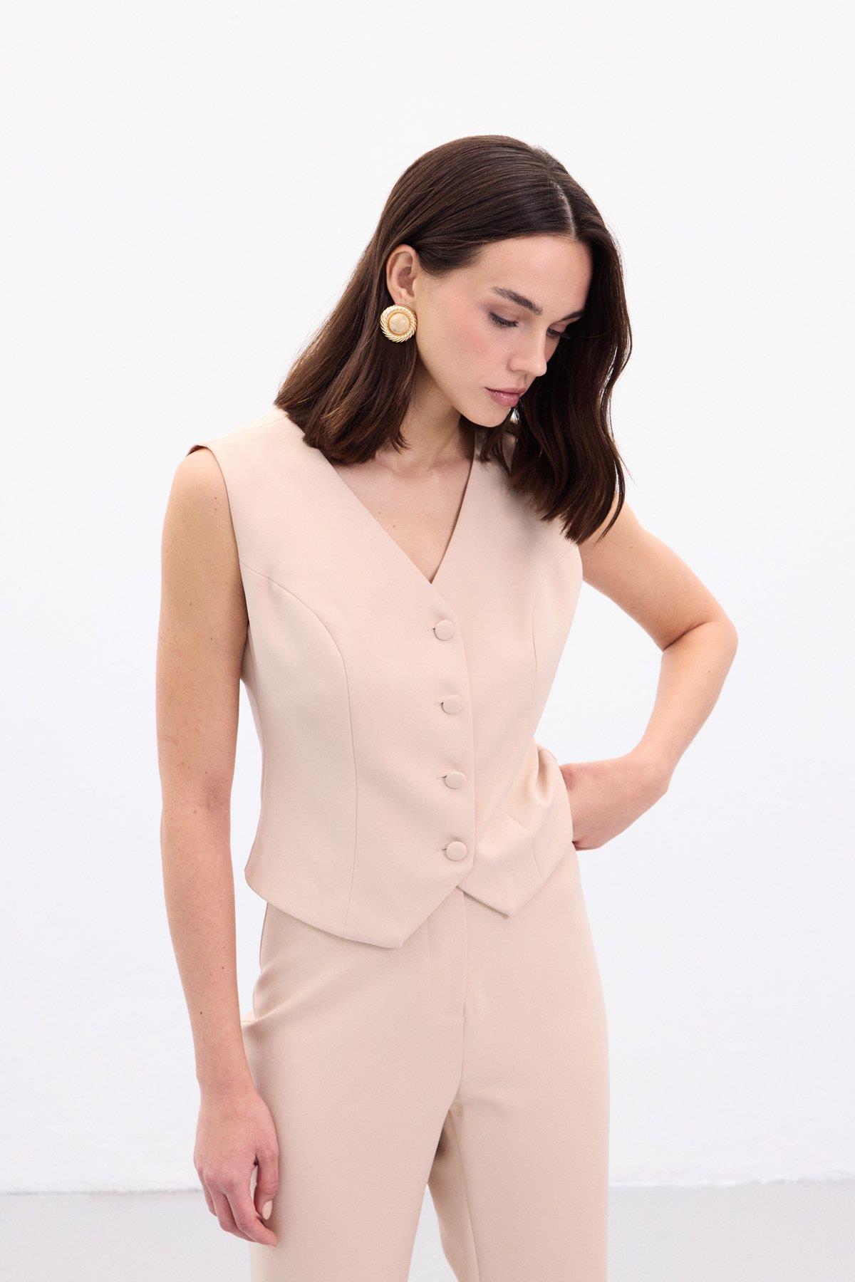 Wholesale Women's Beige Single-Breasted Waistcoat 0033-1892-6594