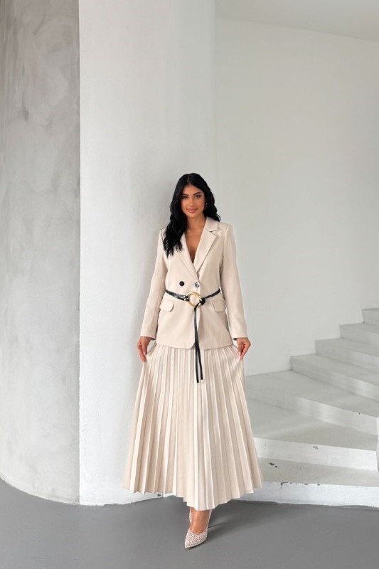 Wholesale Women's Beige Skirt Suit  0043-1011-1