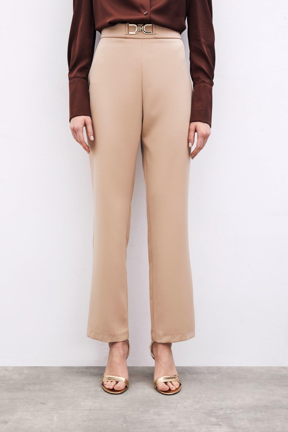 Wholesale Women's Beige Trousers with Accessory Detail 0033-1113-5007