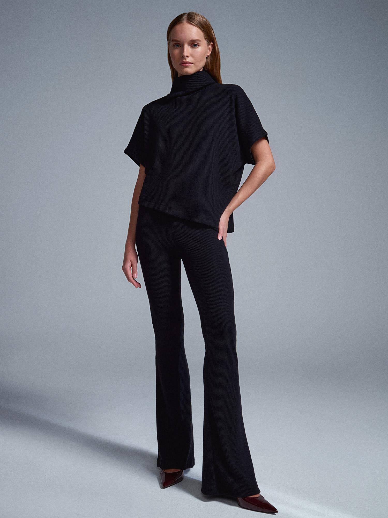 Wholesale Women's Black Asymmetrical Cut Turtleneck Sweater 0431W26-32239