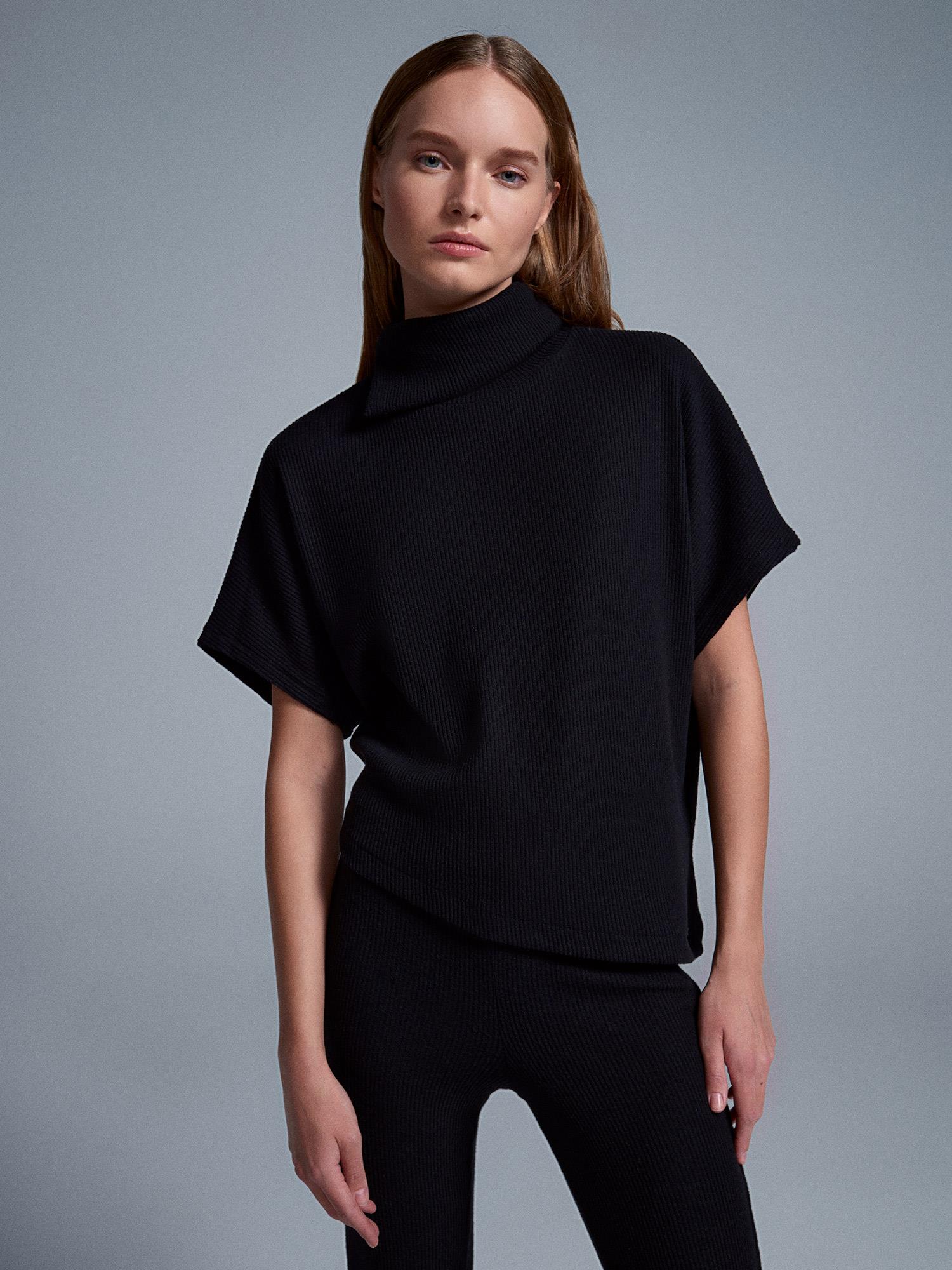 Wholesale Women's Black Asymmetrical Cut Turtleneck Sweater 0431W26-32239