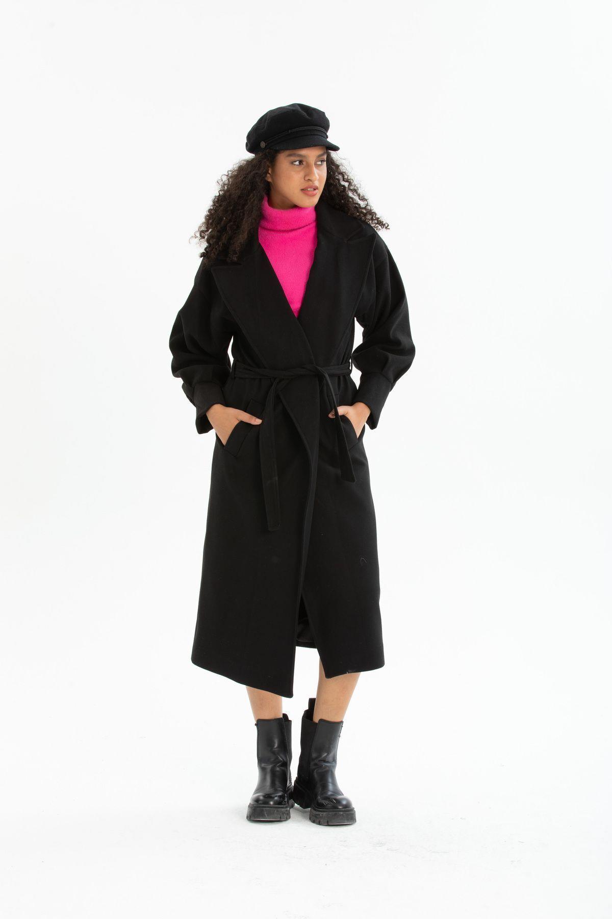 Wholesale Women's Black Balloon Sleeve Lined Long Coat 70616