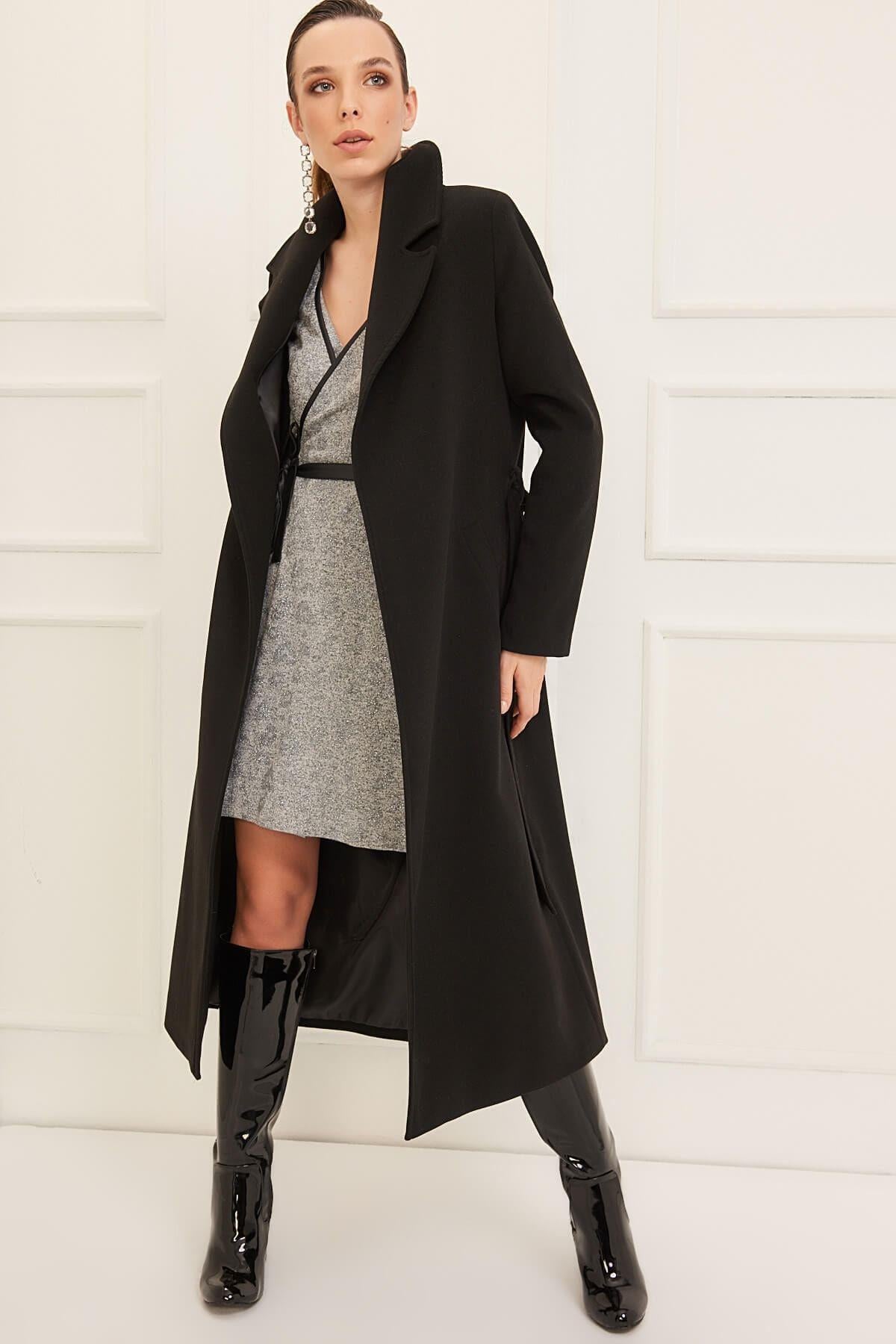 Wholesale Women's Black Cashmere Lapel Long Pocketed Lined Coat