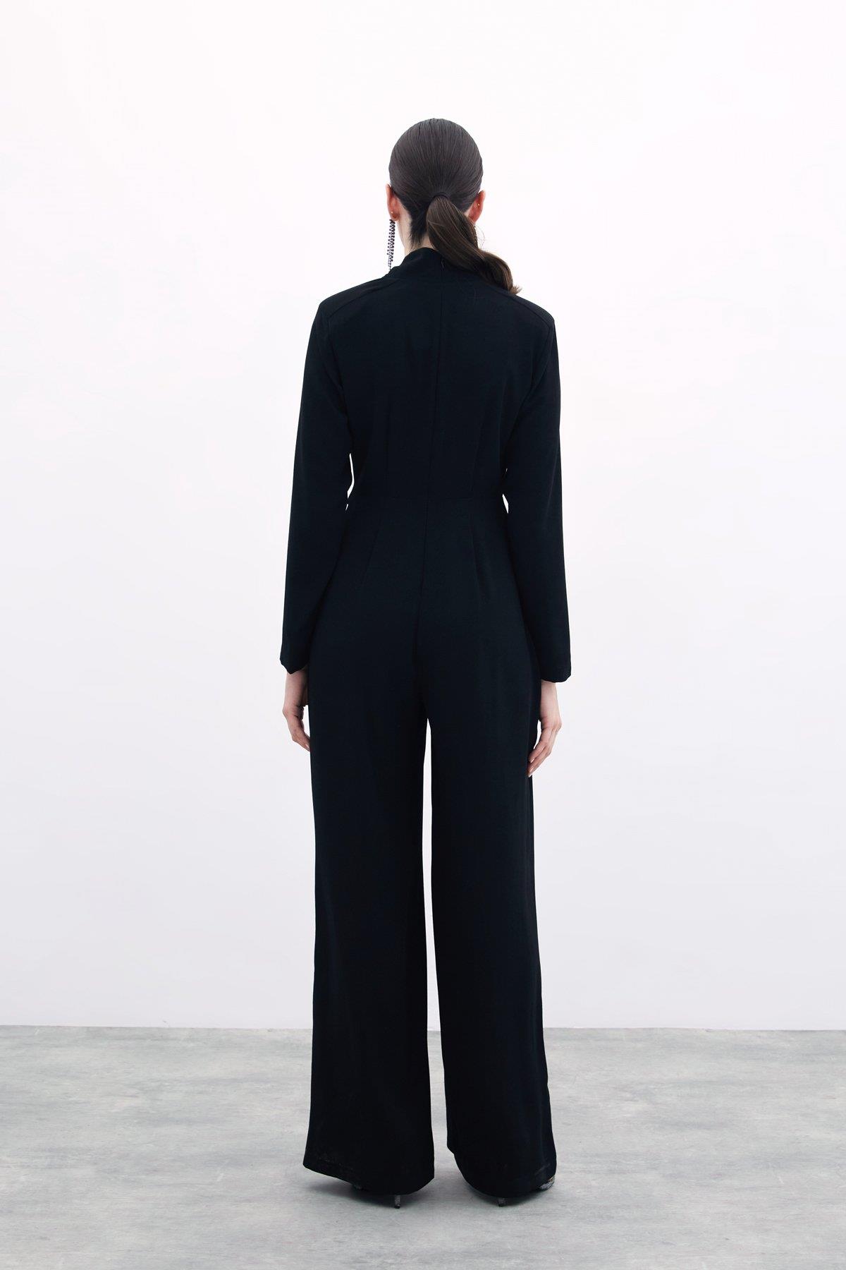 Wholesale Women's Black Crepe Jumpsuit with Bow Accessory 0033-1738-7002