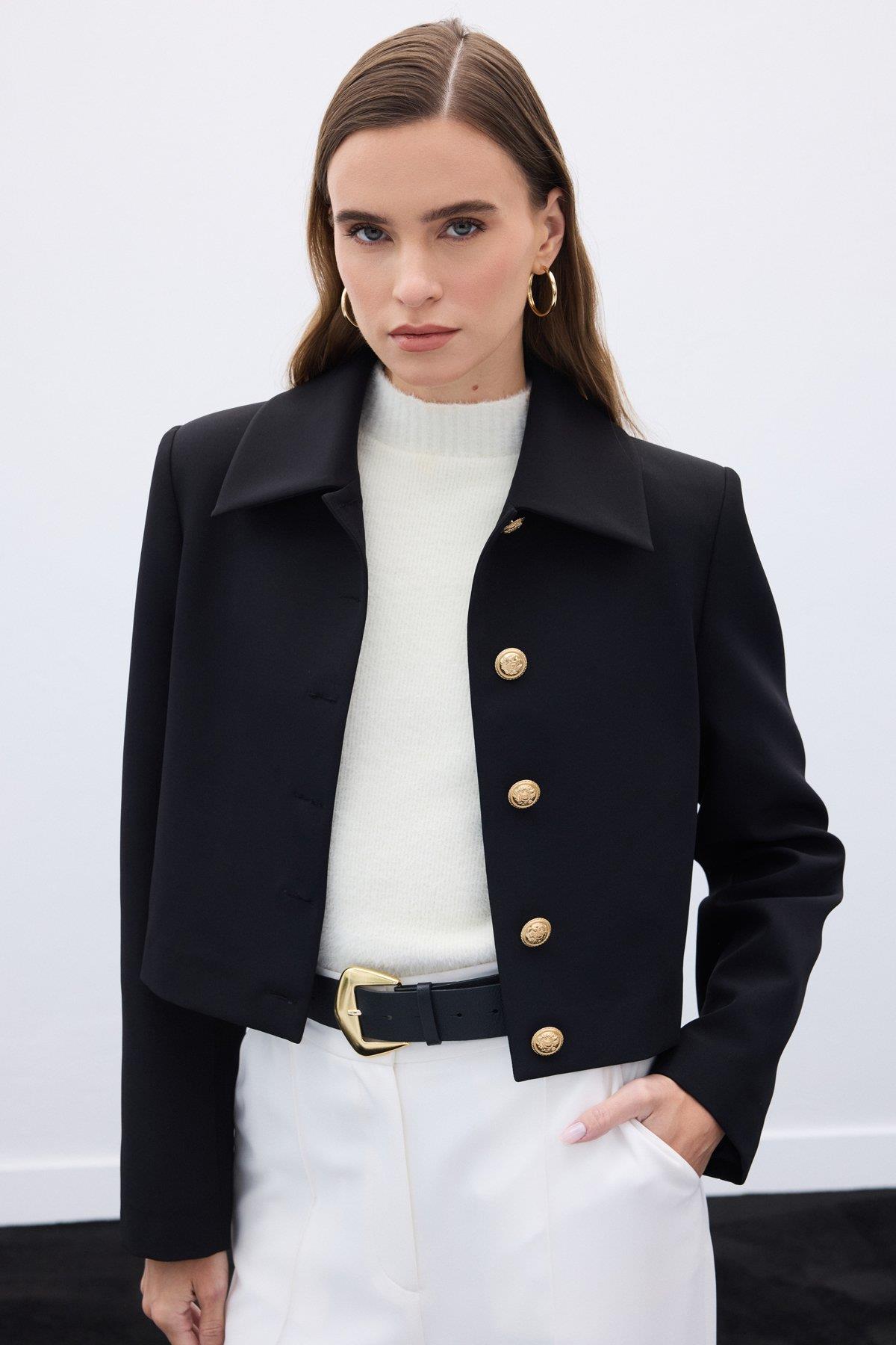 Wholesale Women's Black Cropped Blazer with Gold Buttons 0033-1913- 6608