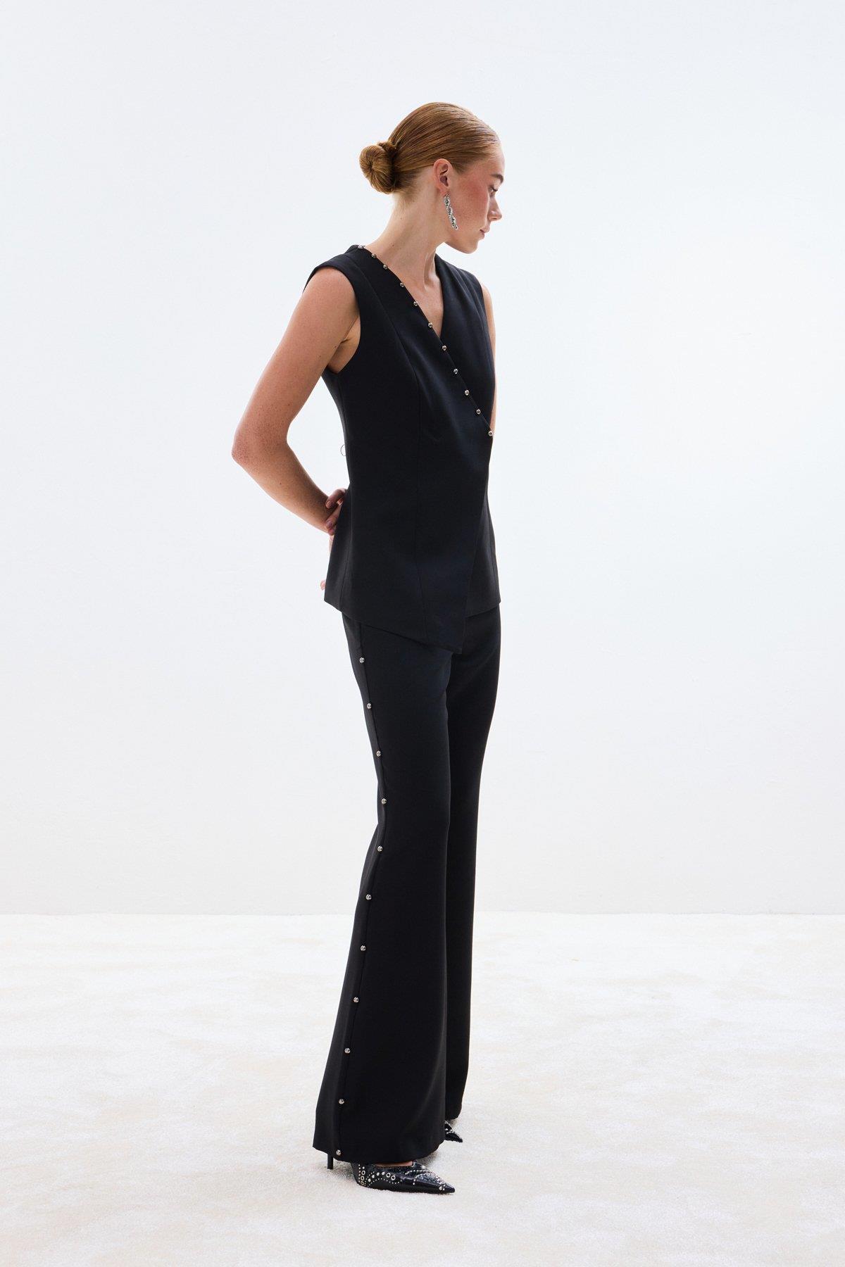Wholesale Women's Black Flared Trousers with Pearl Embellishment on the Sides 0033-1926-5545