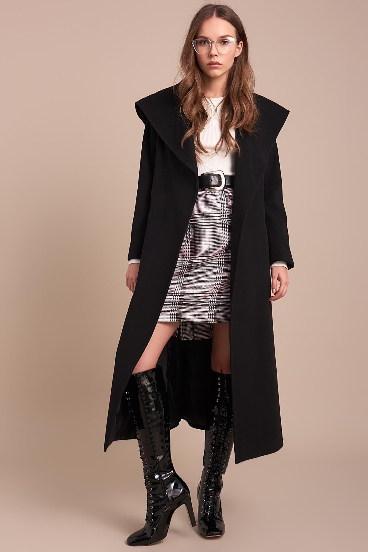 Wholesale Women's Black Hooded Long Coat