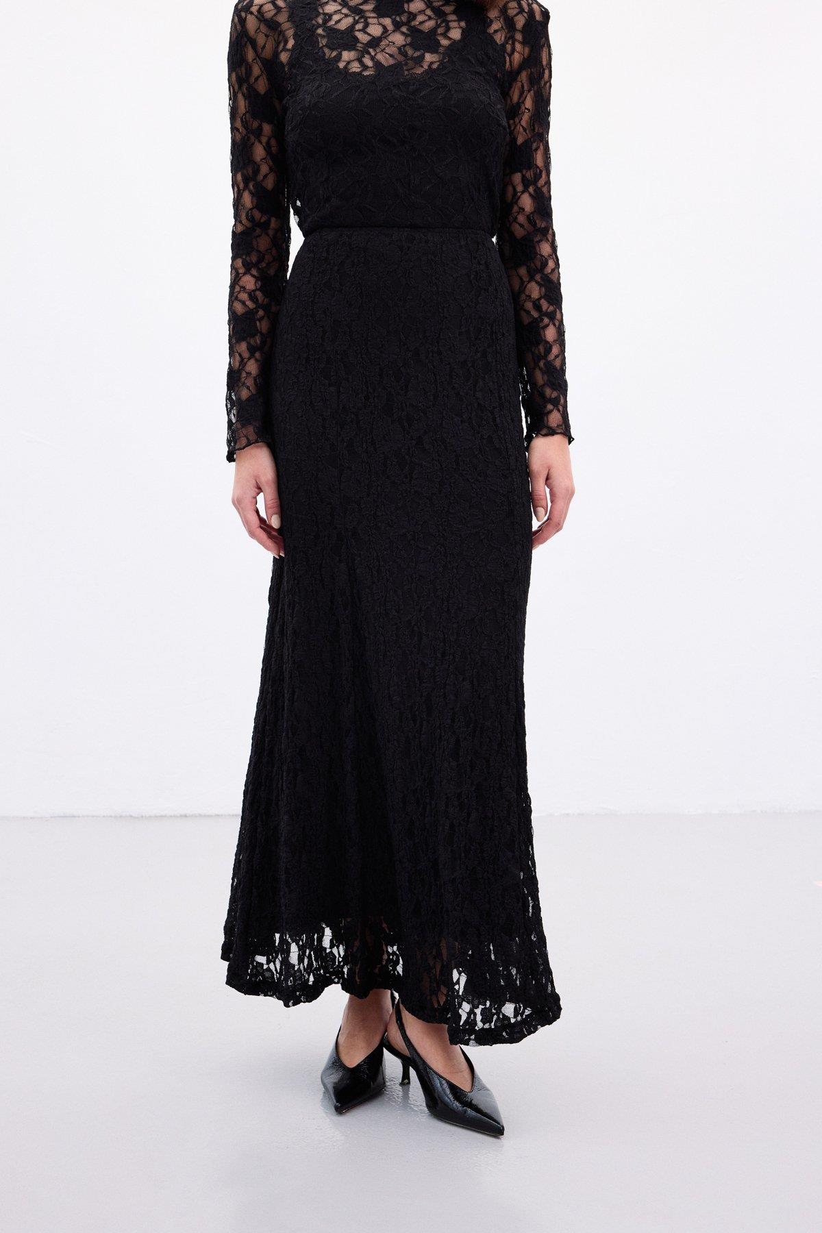 Wholesale Women's Black Lace Maxi Skirt 0033-2106-4103