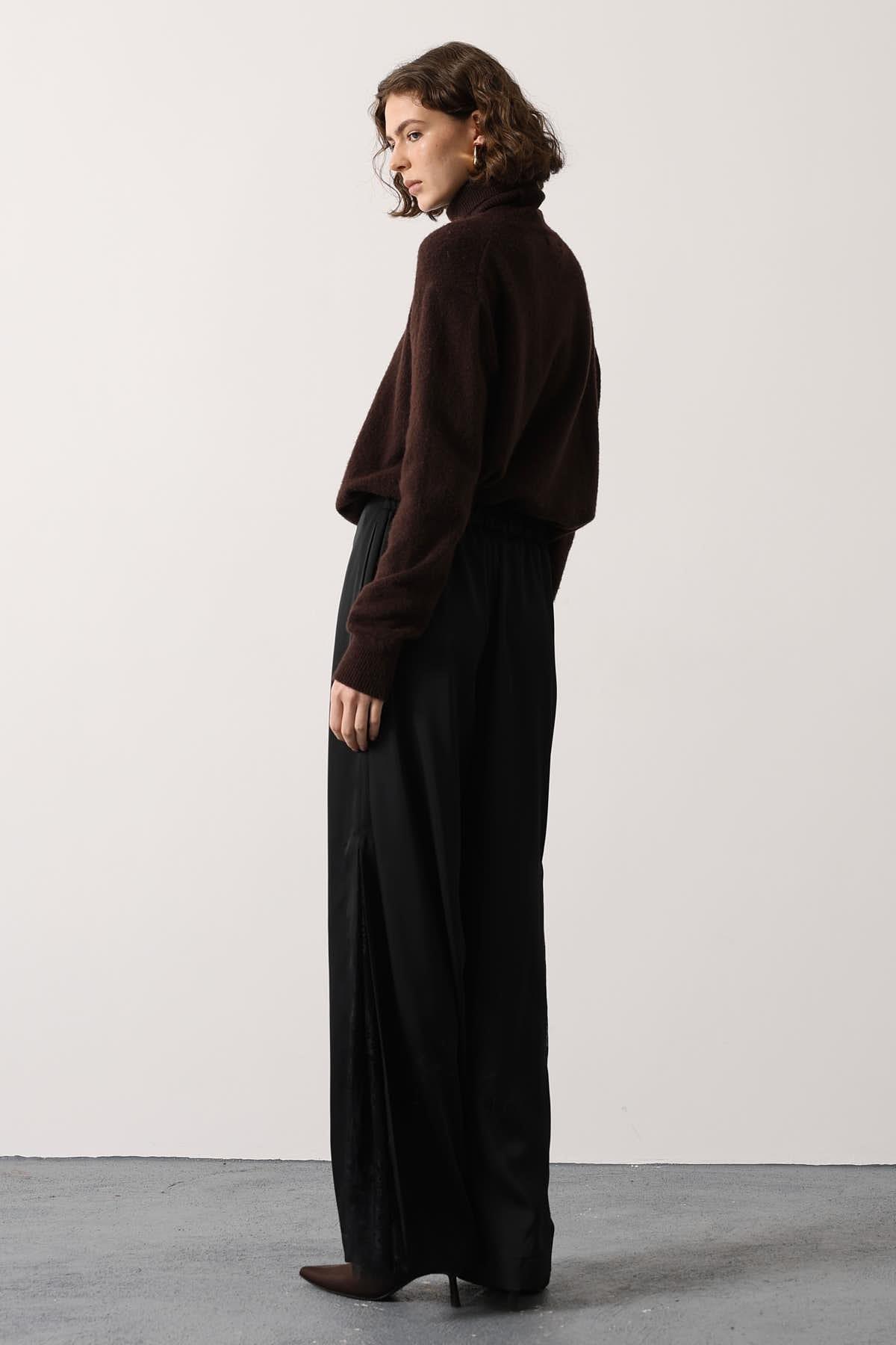 Wholesale Women's Black Lace Satin Trousers with Side Slits 0061-36628