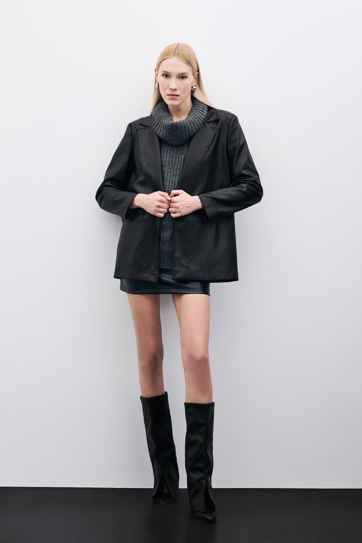 Wholesale Women's Black Loose-Fit Leather Jacket 0033-1626-6545