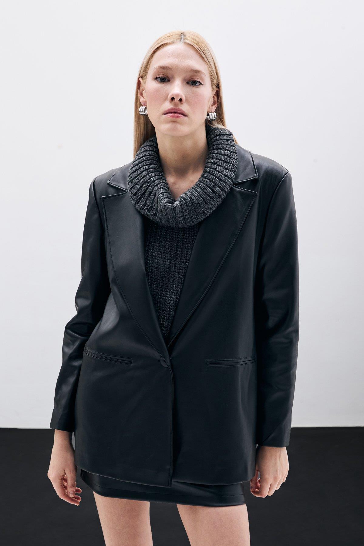 Wholesale Women's Black Loose-Fit Leather Jacket 0033-1626-6545