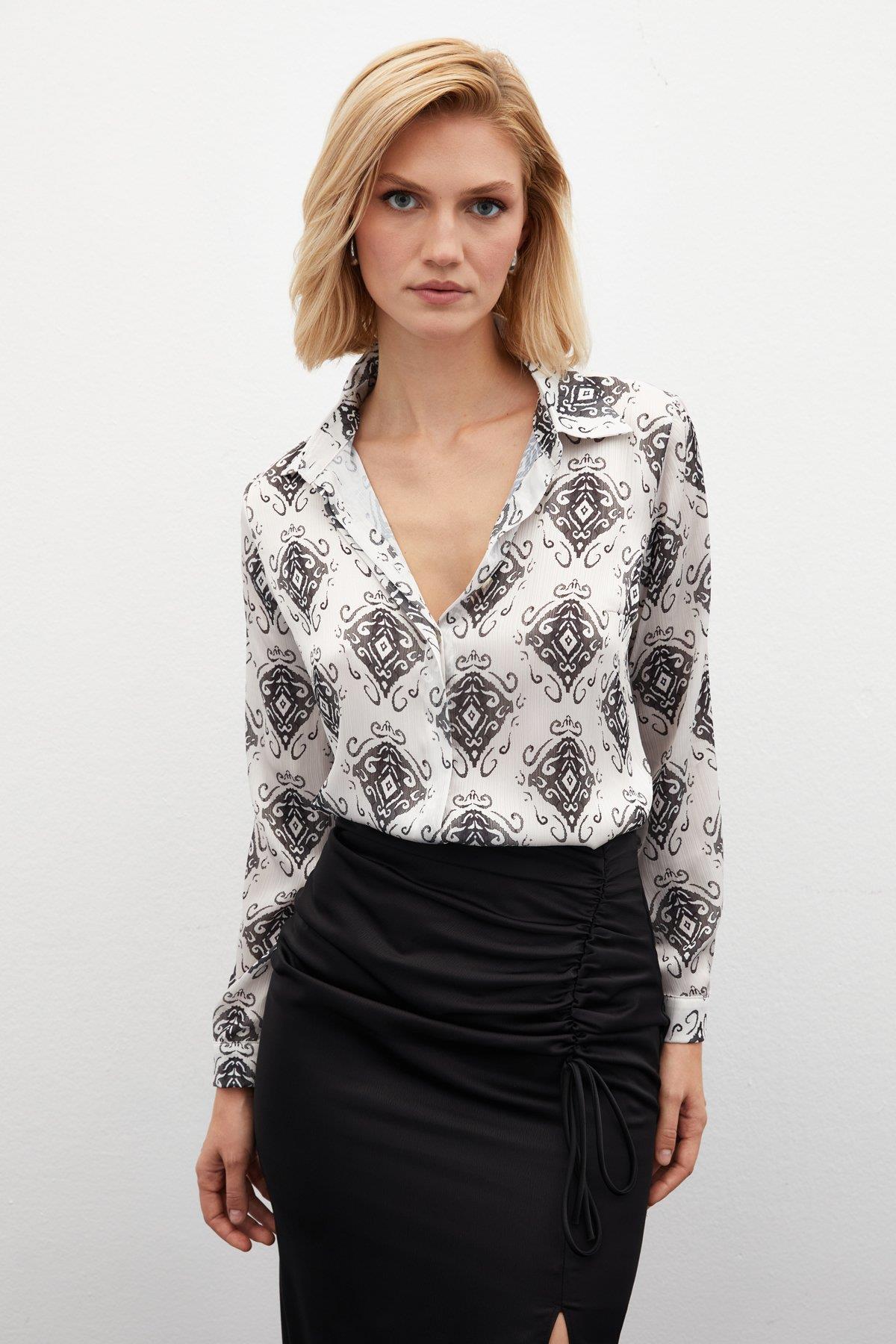 Wholesale Women's Black Loose-Fit Patterned Shirt 0033-1461-2051