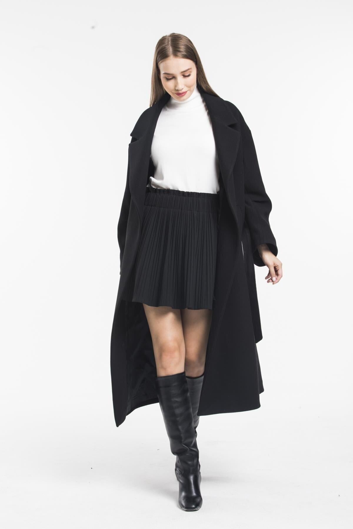 Wholesale Women's Black Oversized Long Coat
