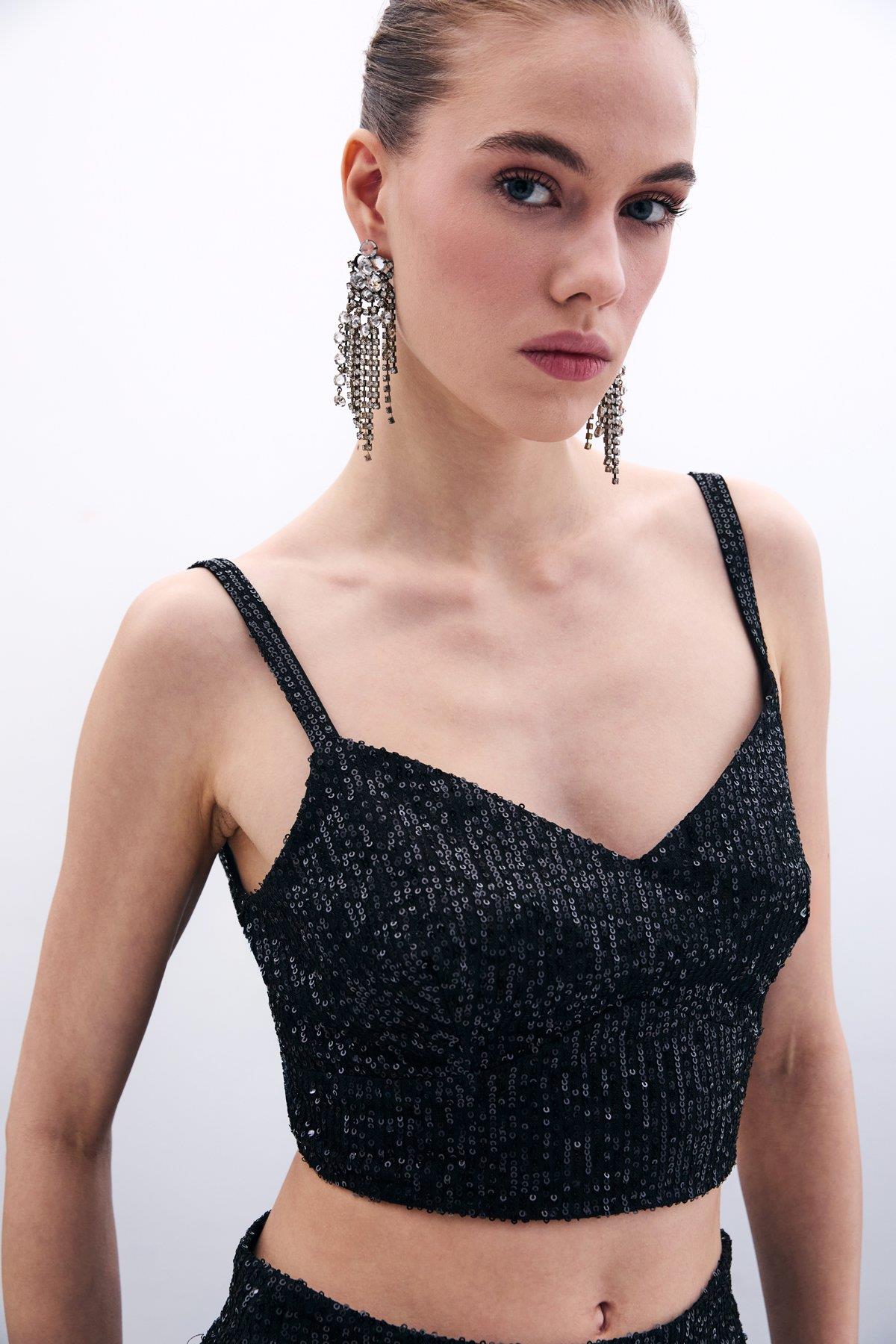 Wholesale Women's Black Sequined Strappy Crop Top 0033-1674-1554