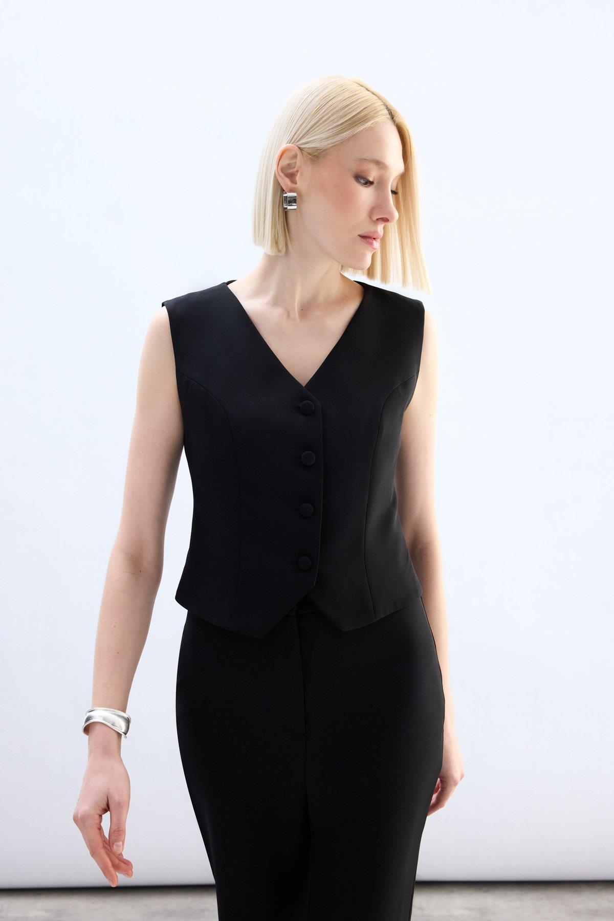 Wholesale Women's Black Single-Breasted Waistcoat 0033-1892-6594