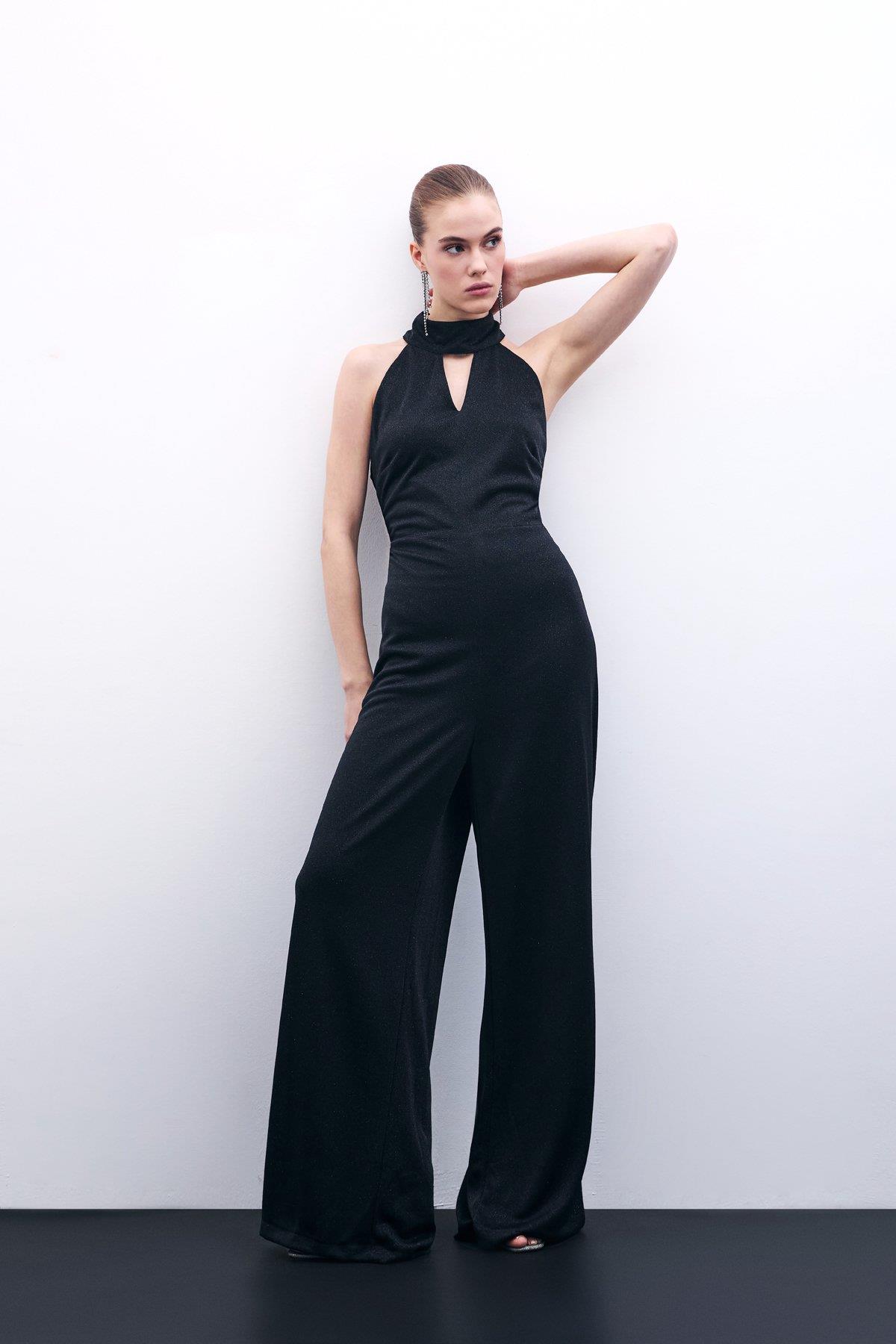 Wholesale Women's Black Sleeveless Mock-Neck Lurex Jumpsuit 0033-1705-7503