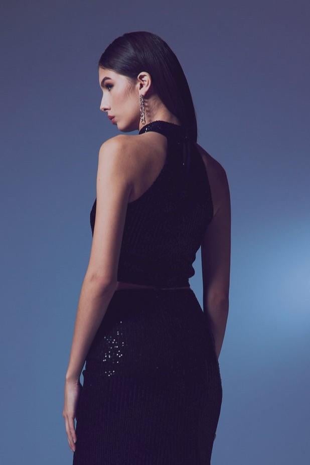 Wholesale Women's Black Sleeveless Mock-Neck Sequined Blouse 0033-1311-1511