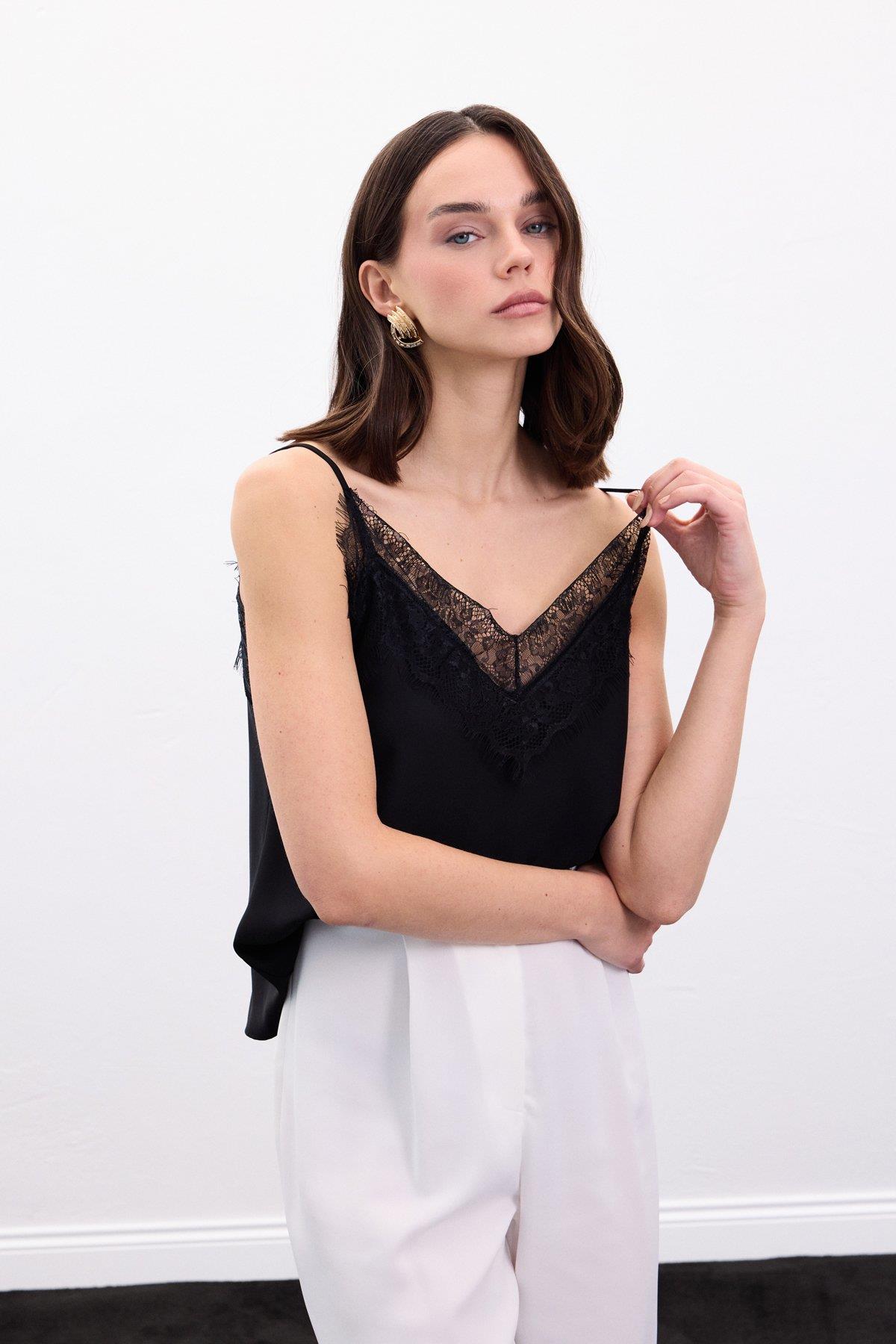 Wholesale Women's Black Strappy Blouse with Lace Trim 0033-2113-1252
