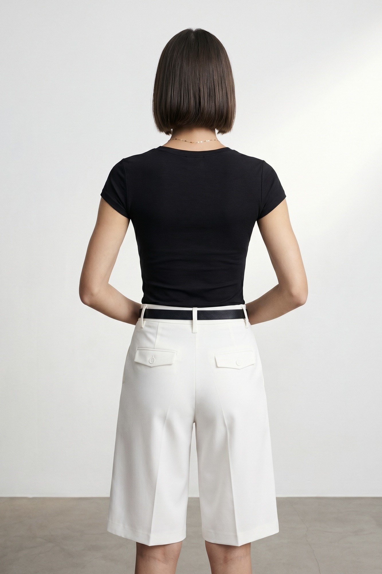 Wholesale Women's Black Supima Cotton V-Neck Tee 0431-32799