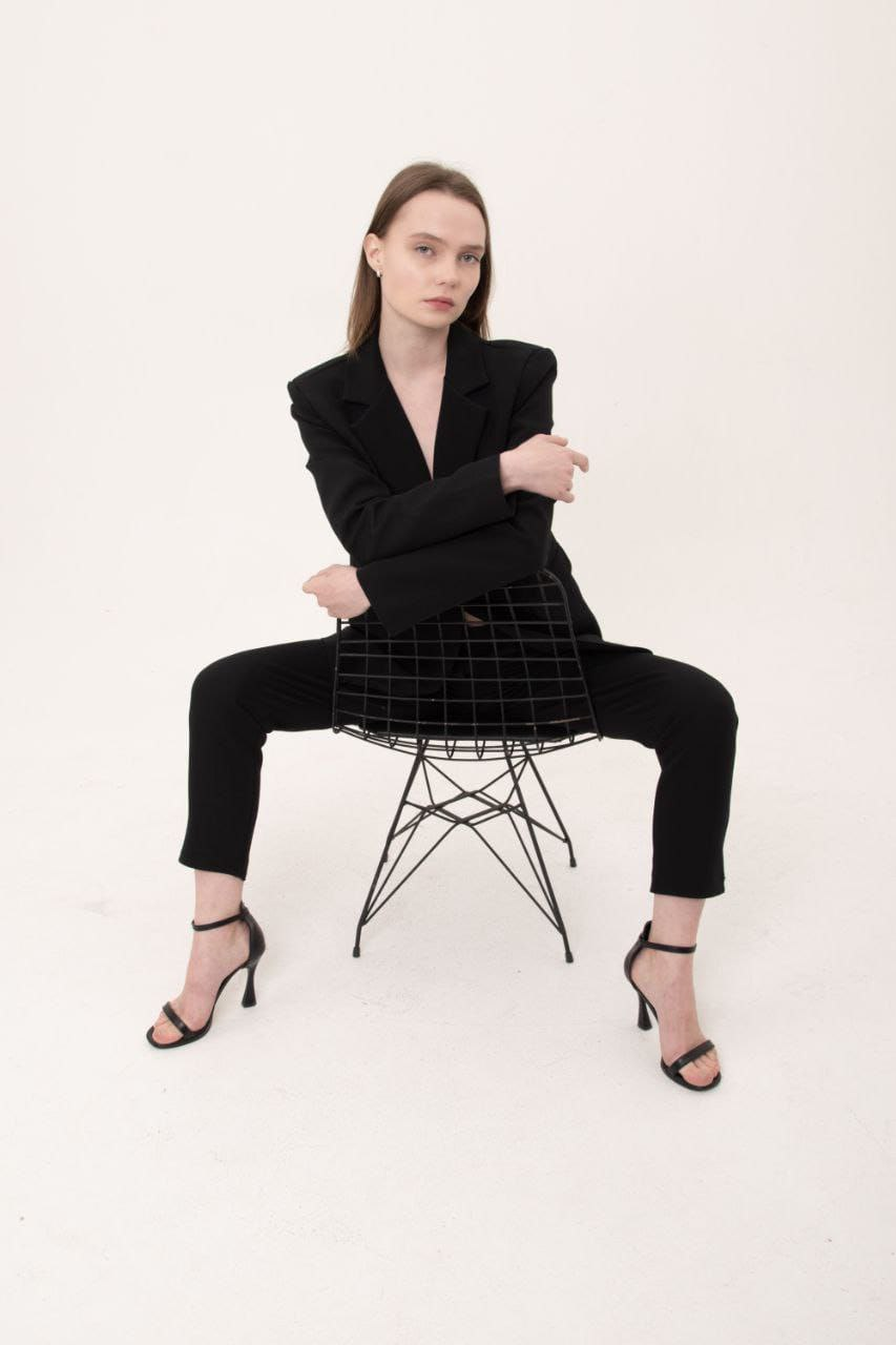 Wholesale Women's Black Two-Piece Suit  0043-22-71