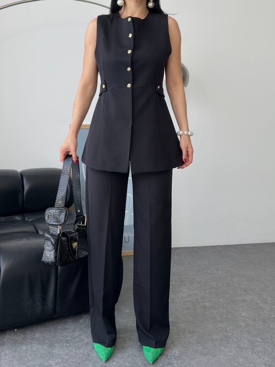 Wholesale Women's Black Two-Piece Suit  0044-3128