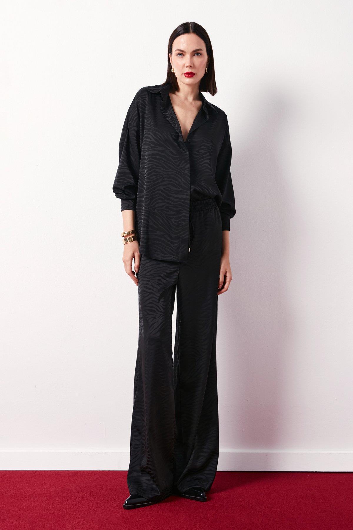 Wholesale Women's Black Zebra Patterned Trousers with Elastic Waist 0033-1439-5019