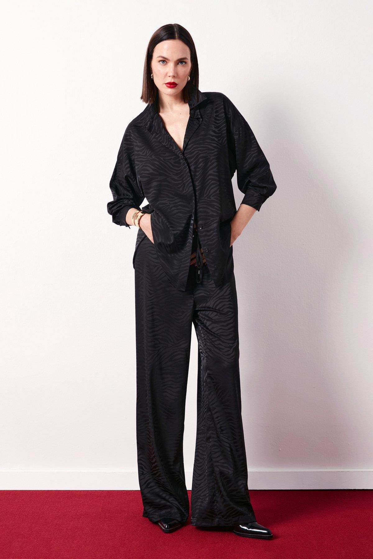 Wholesale Women's Black Zebra Patterned Trousers with Elastic Waist 0033-1439-5019