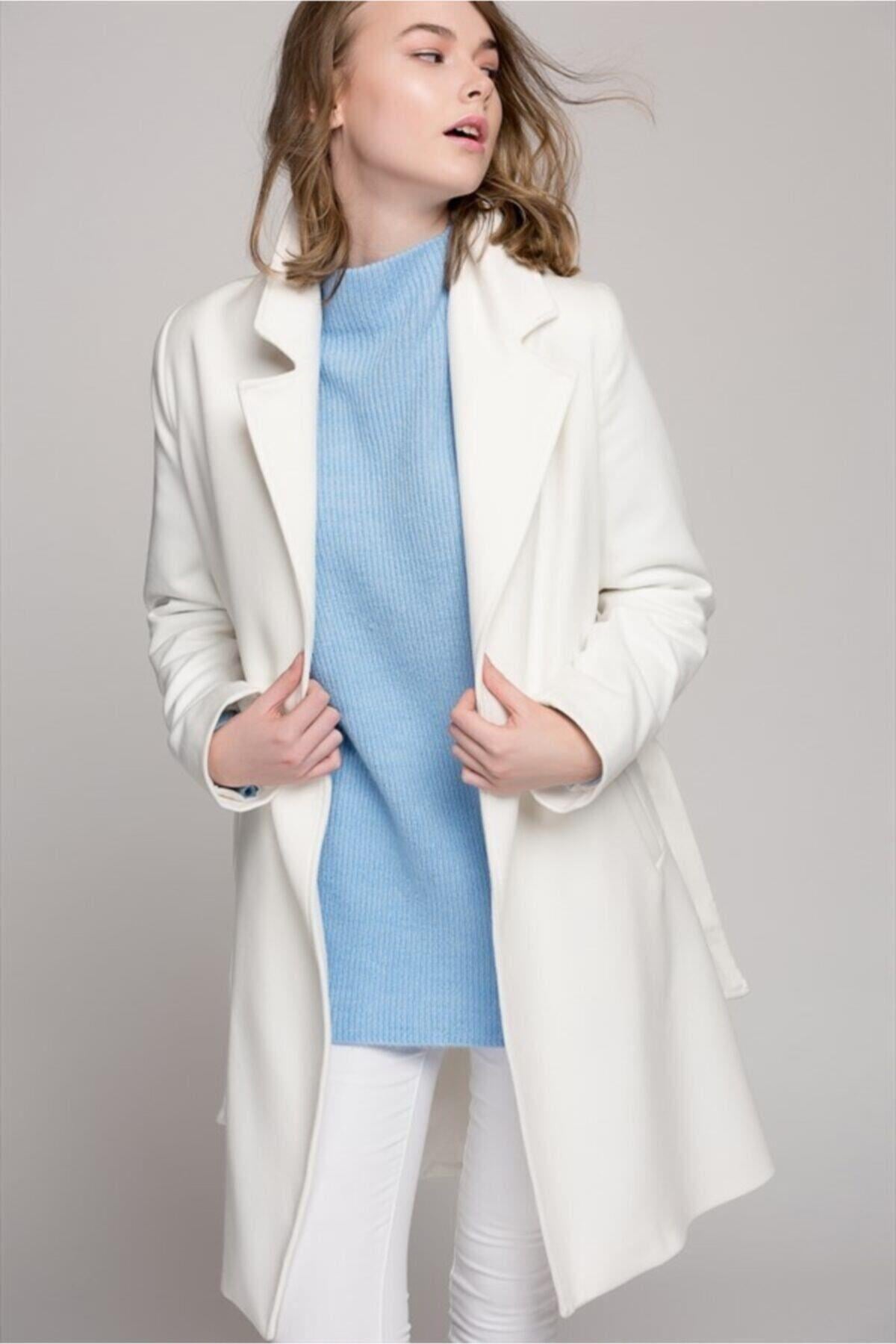 Wholesale Women's Bone Short Cashmere Coat