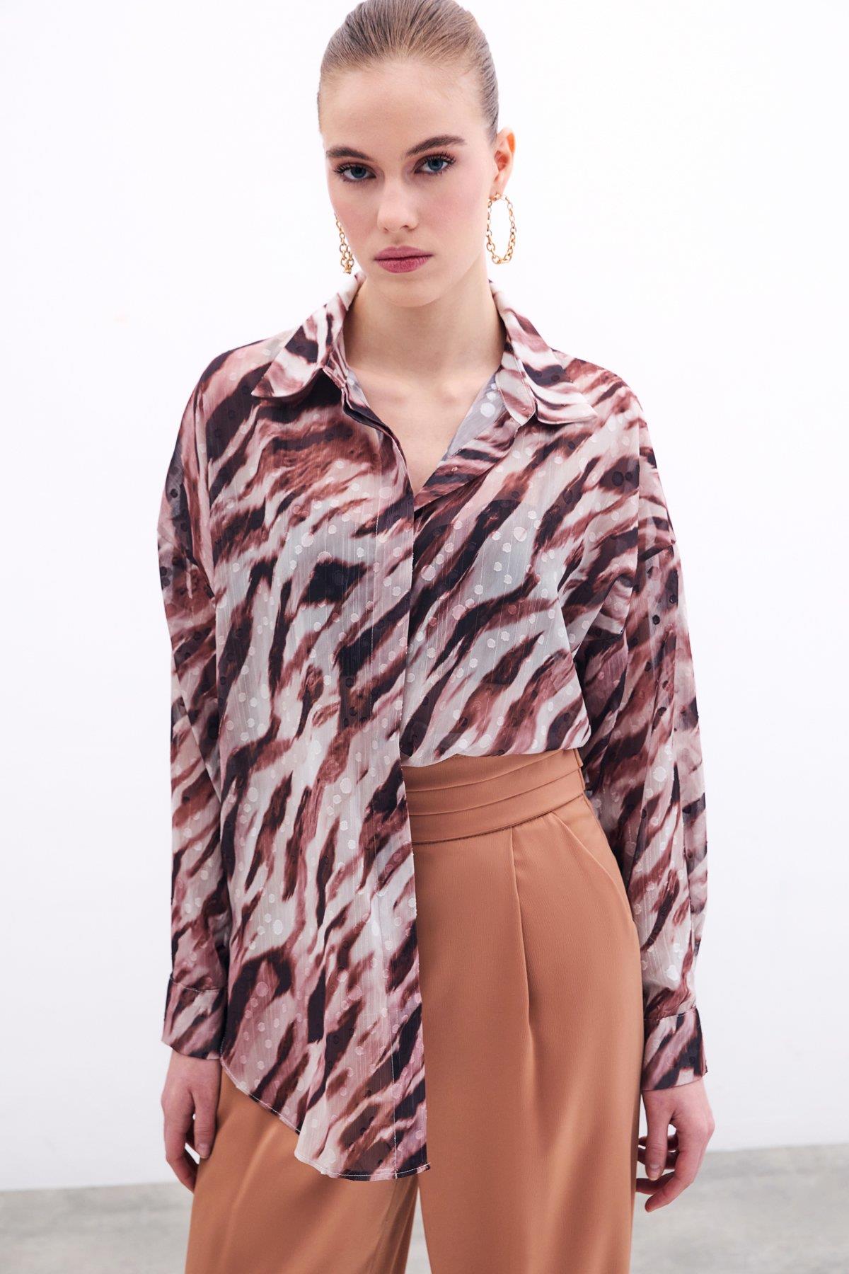 Wholesale Women's Brown Loose-Fit Patterned Shirt 0033-1704-2000