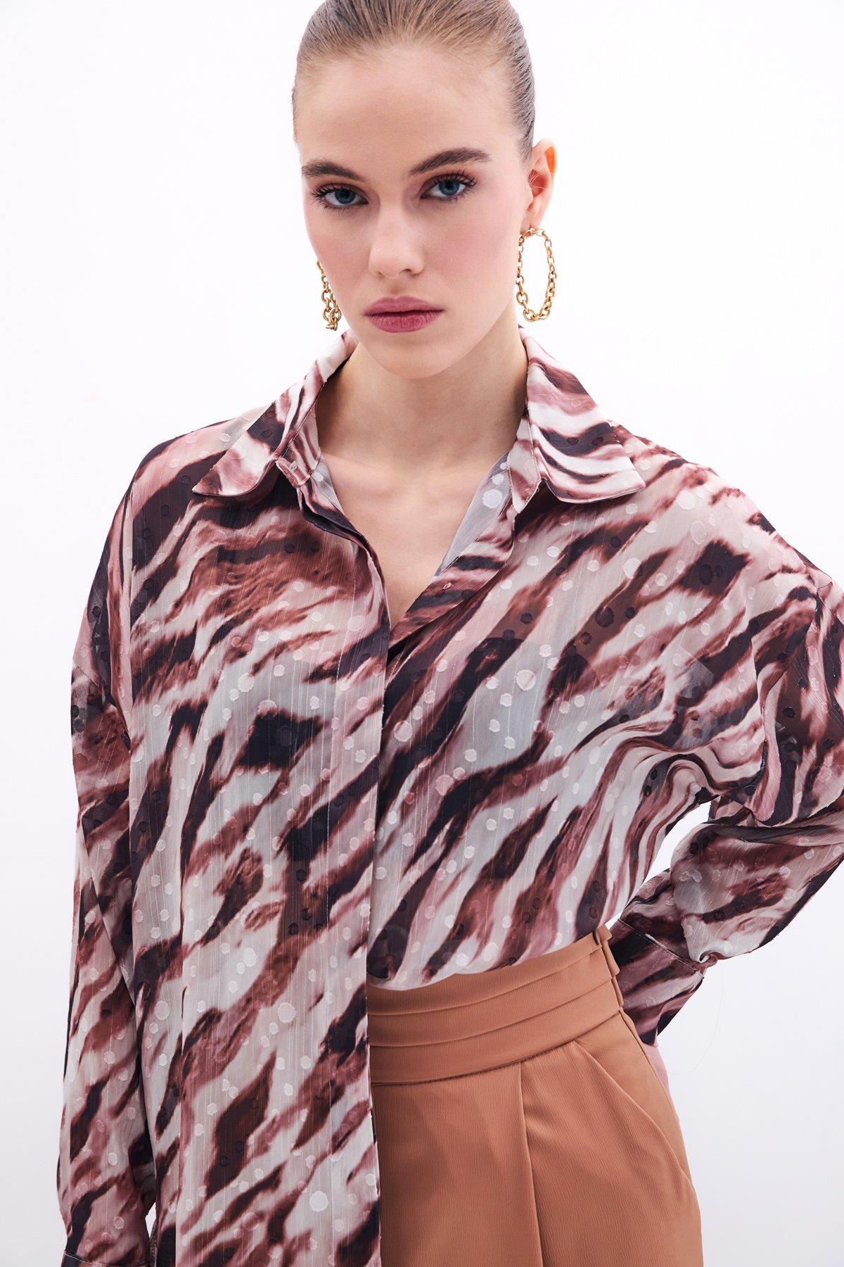 Wholesale Women's Brown Loose-Fit Patterned Shirt 0033-1704-2000