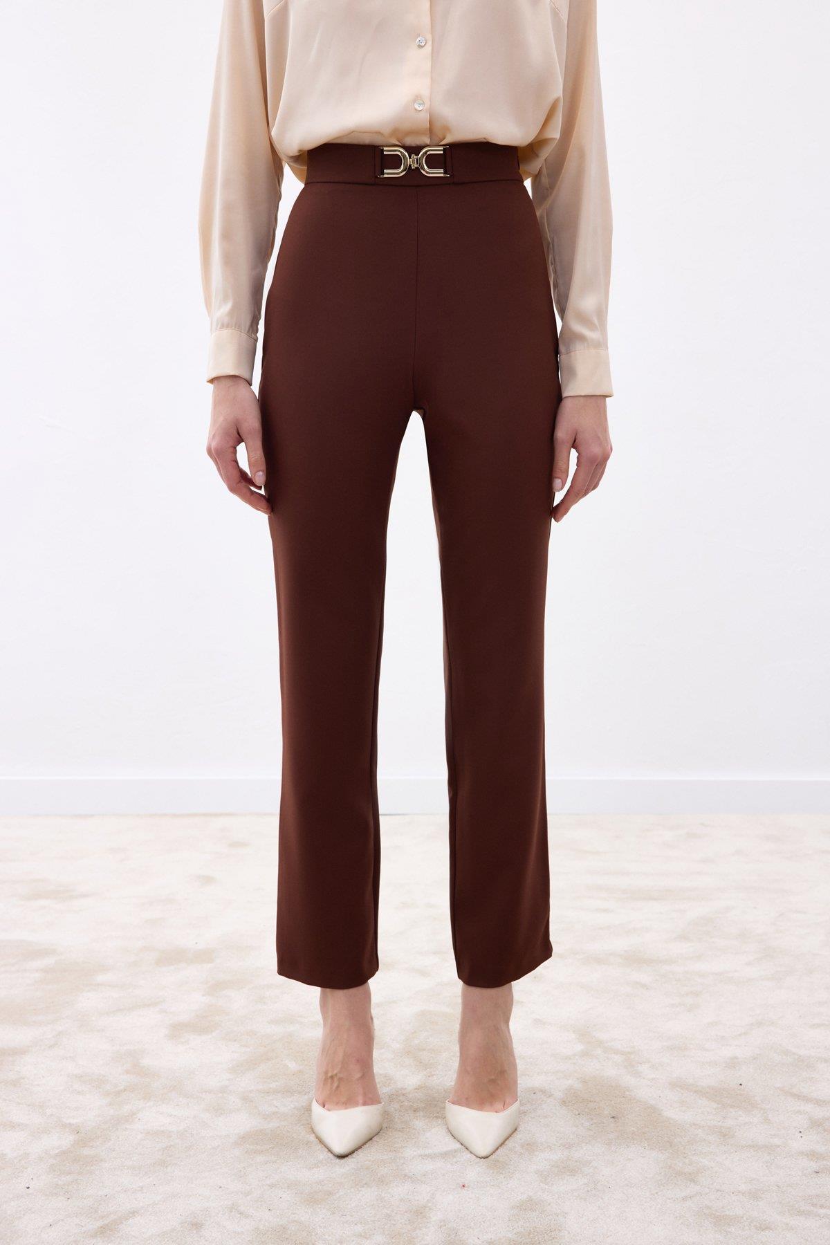 Wholesale Women's Brown Trousers with Accessory Detail 0033-1113-5007