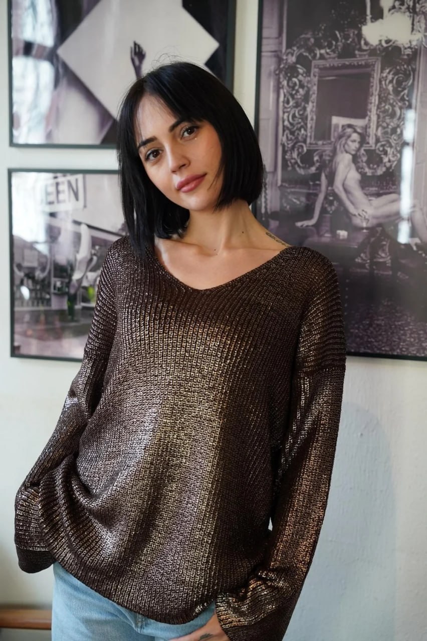 Wholesale Women's Brown V-Neck Shimmering Foil Knit Sweater  0037-3524