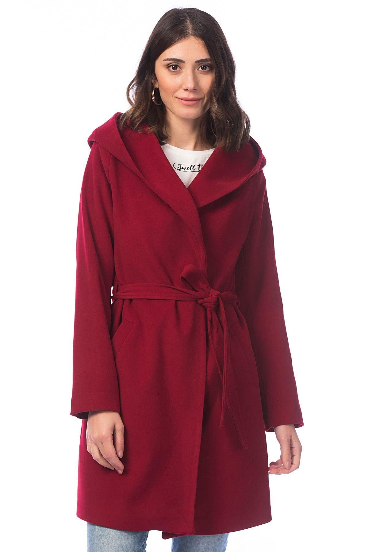 Wholesale Women's Burgundy Coat