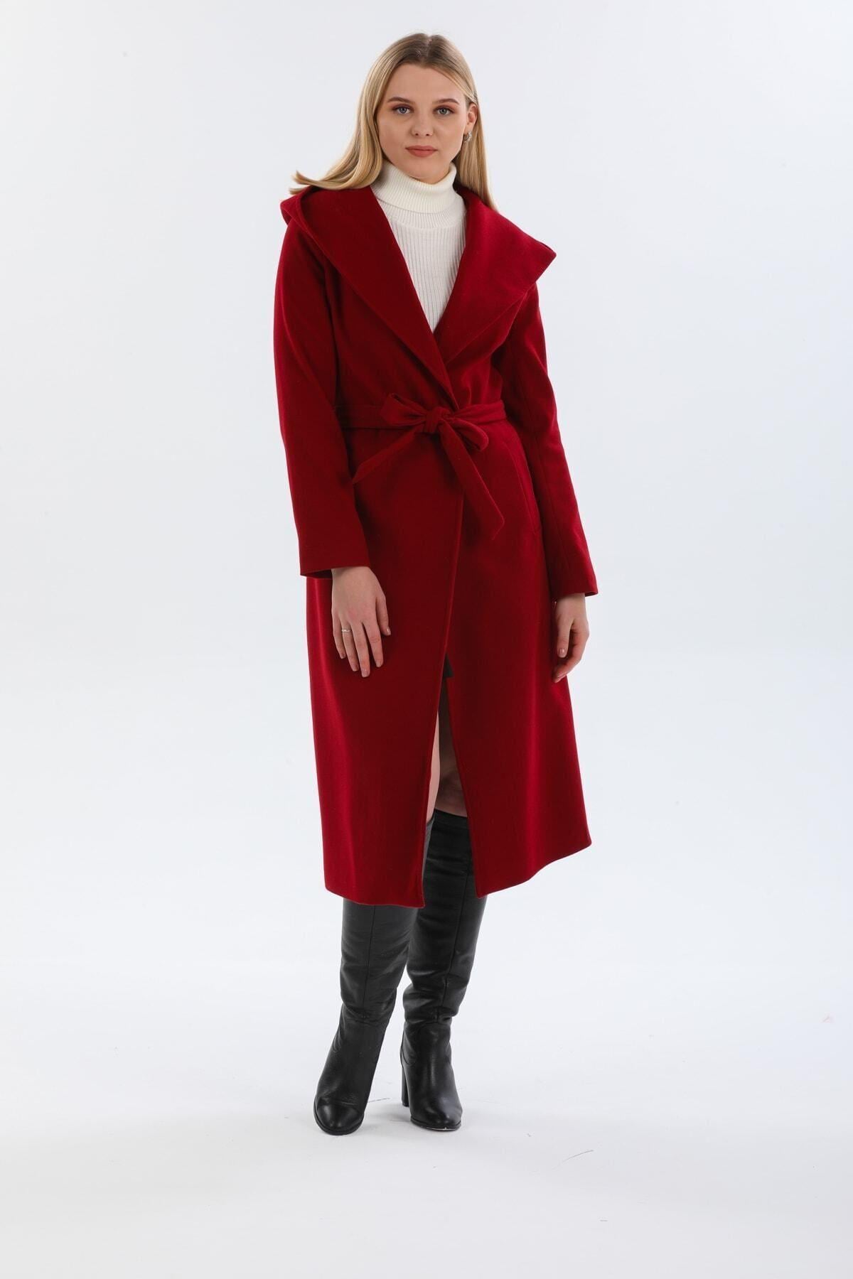 Wholesale Women's Burgundy Coat
